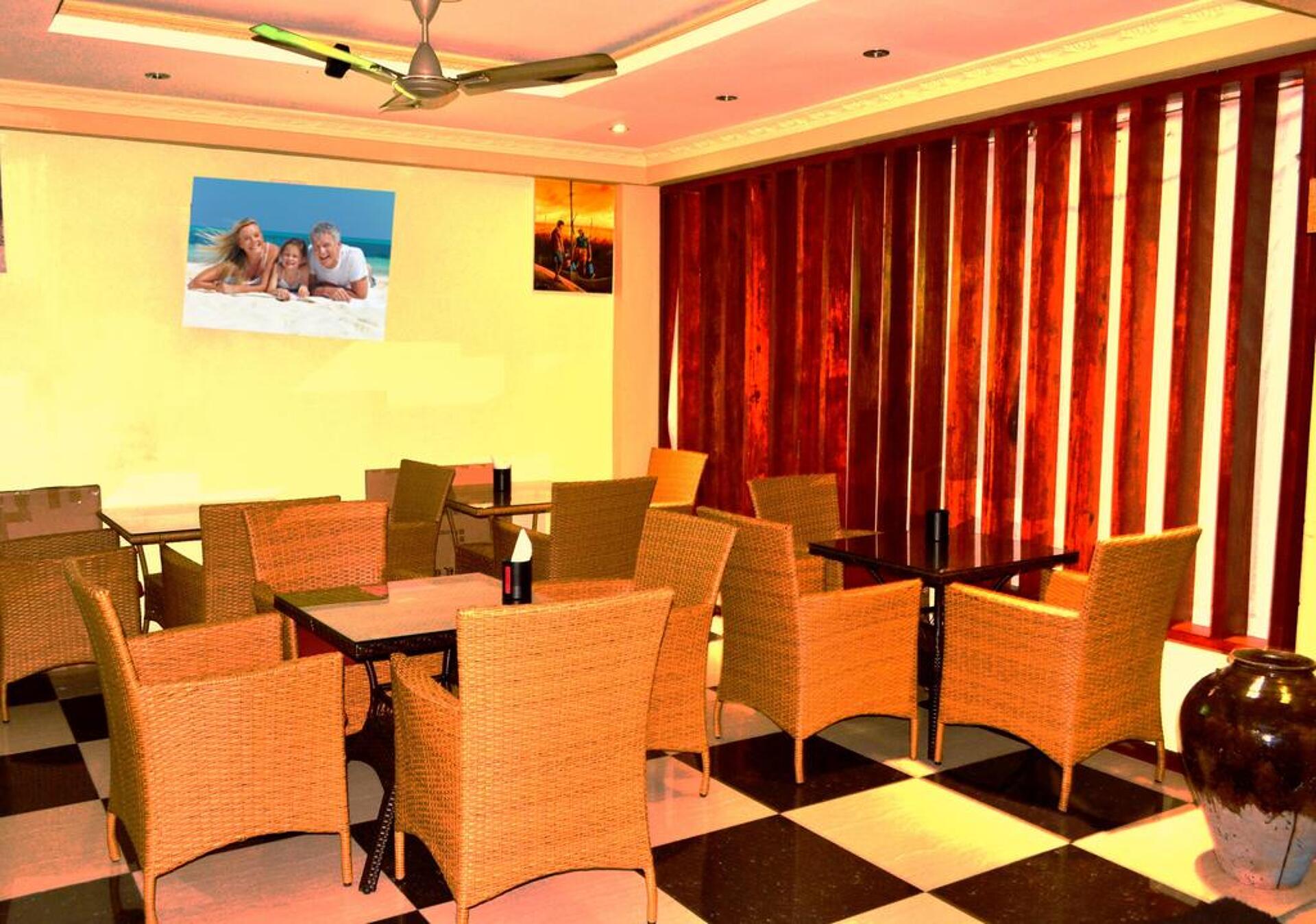UI Inn Hotel 3* 20