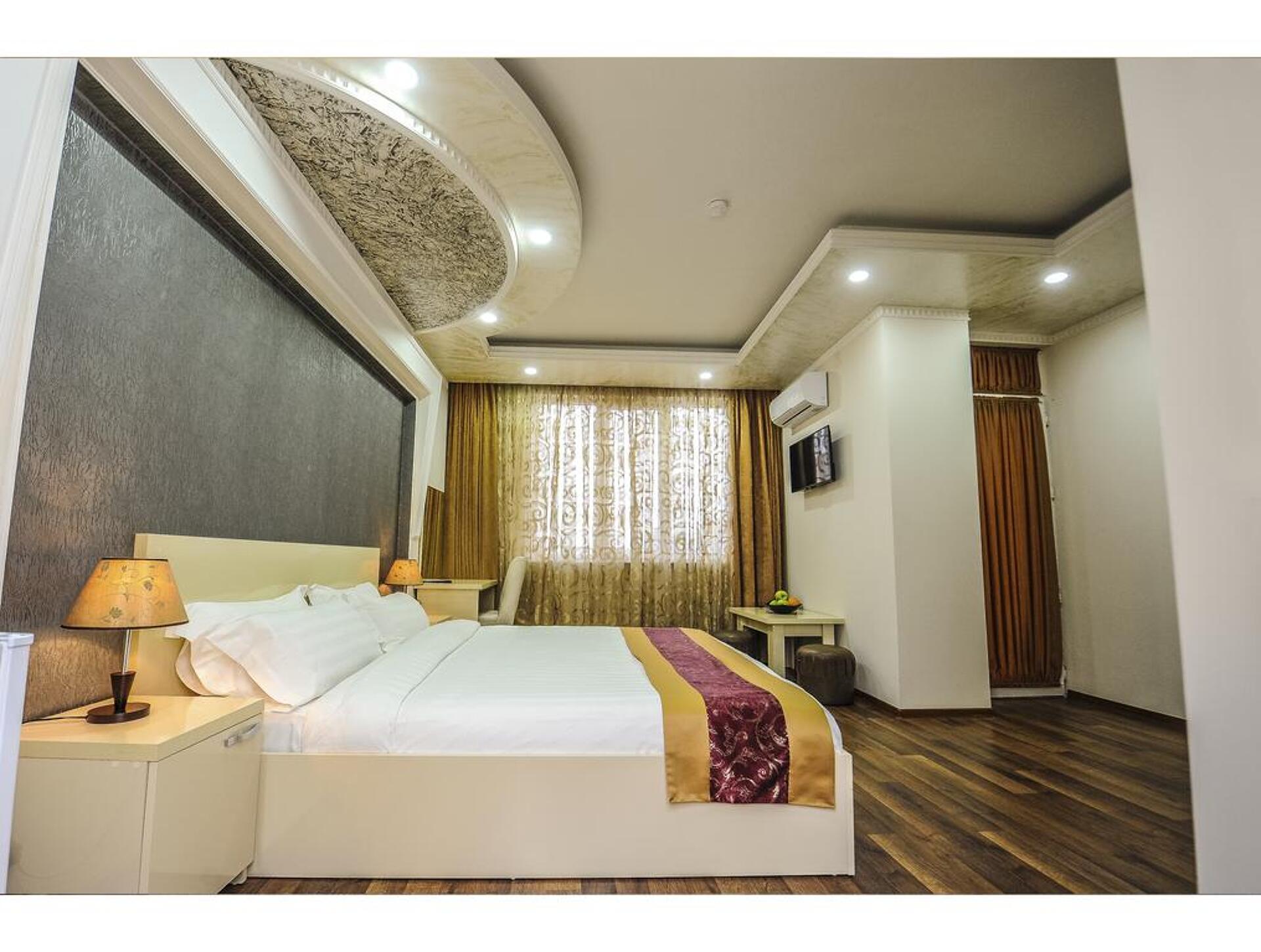 Aisi Hotel 3