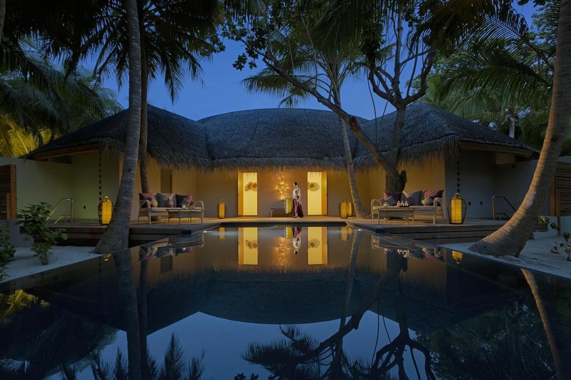 Dusit Thani Maldives 5* 30