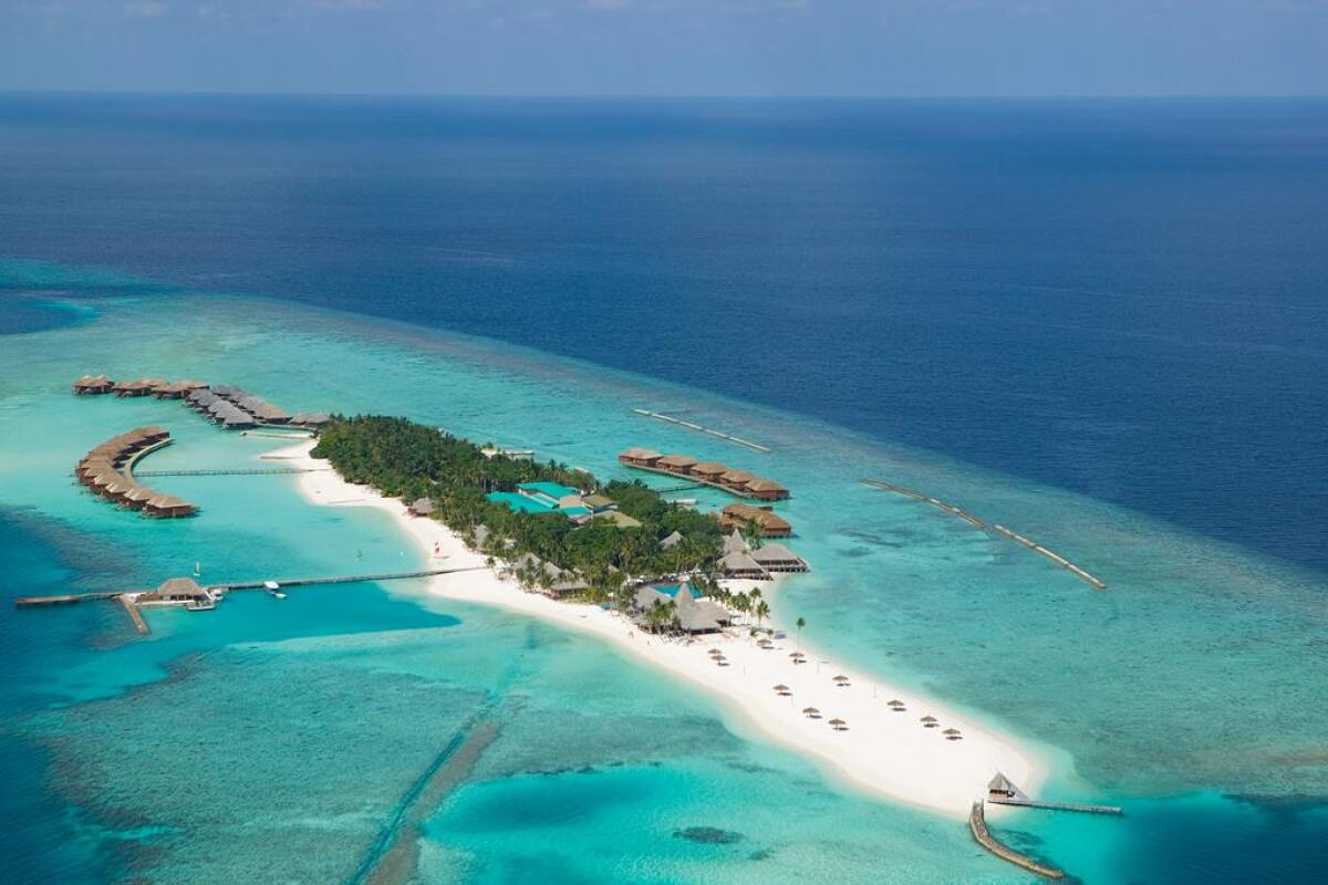 Veligandu Island Resort 4* 0