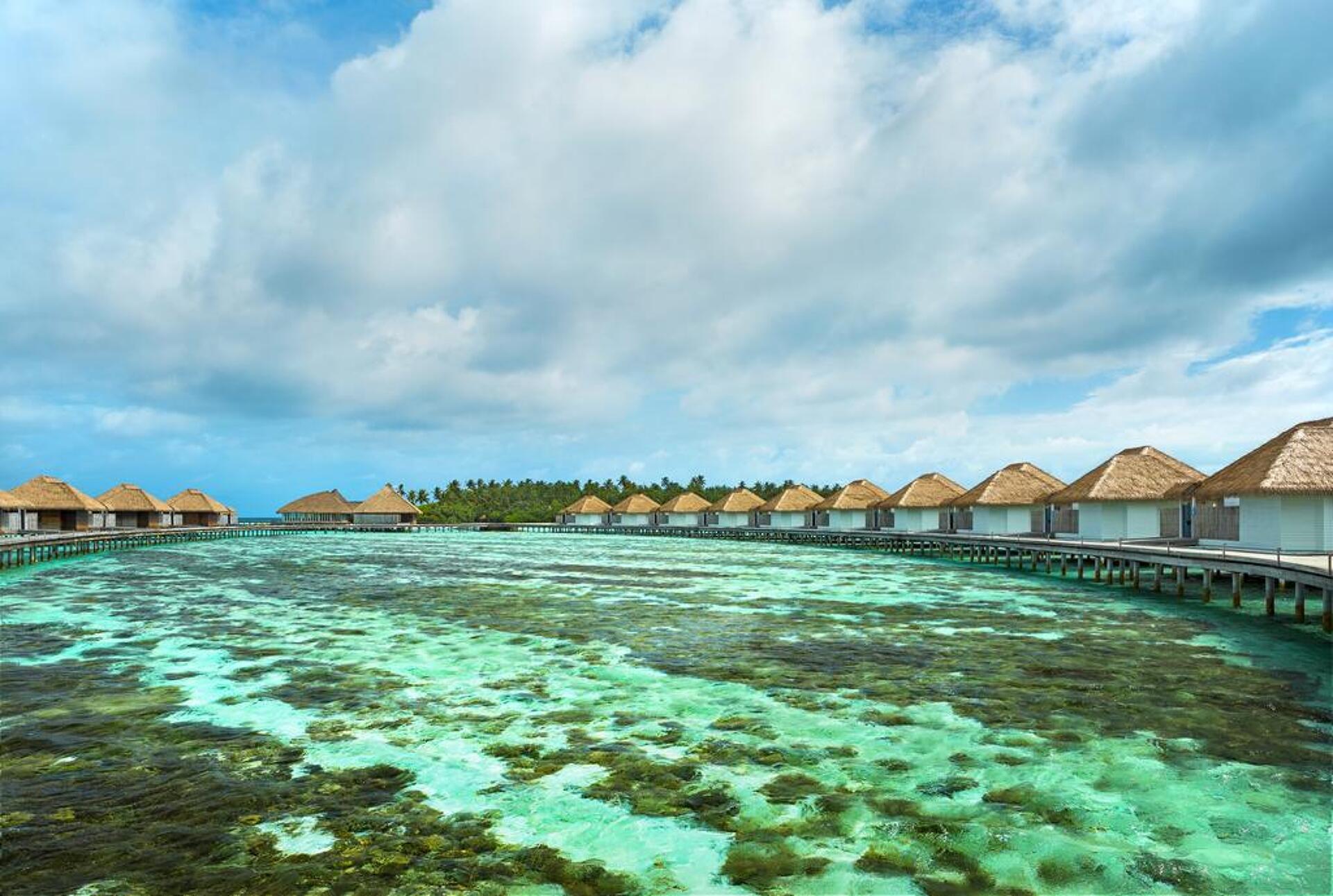 Maalifushi by Como 5* 19