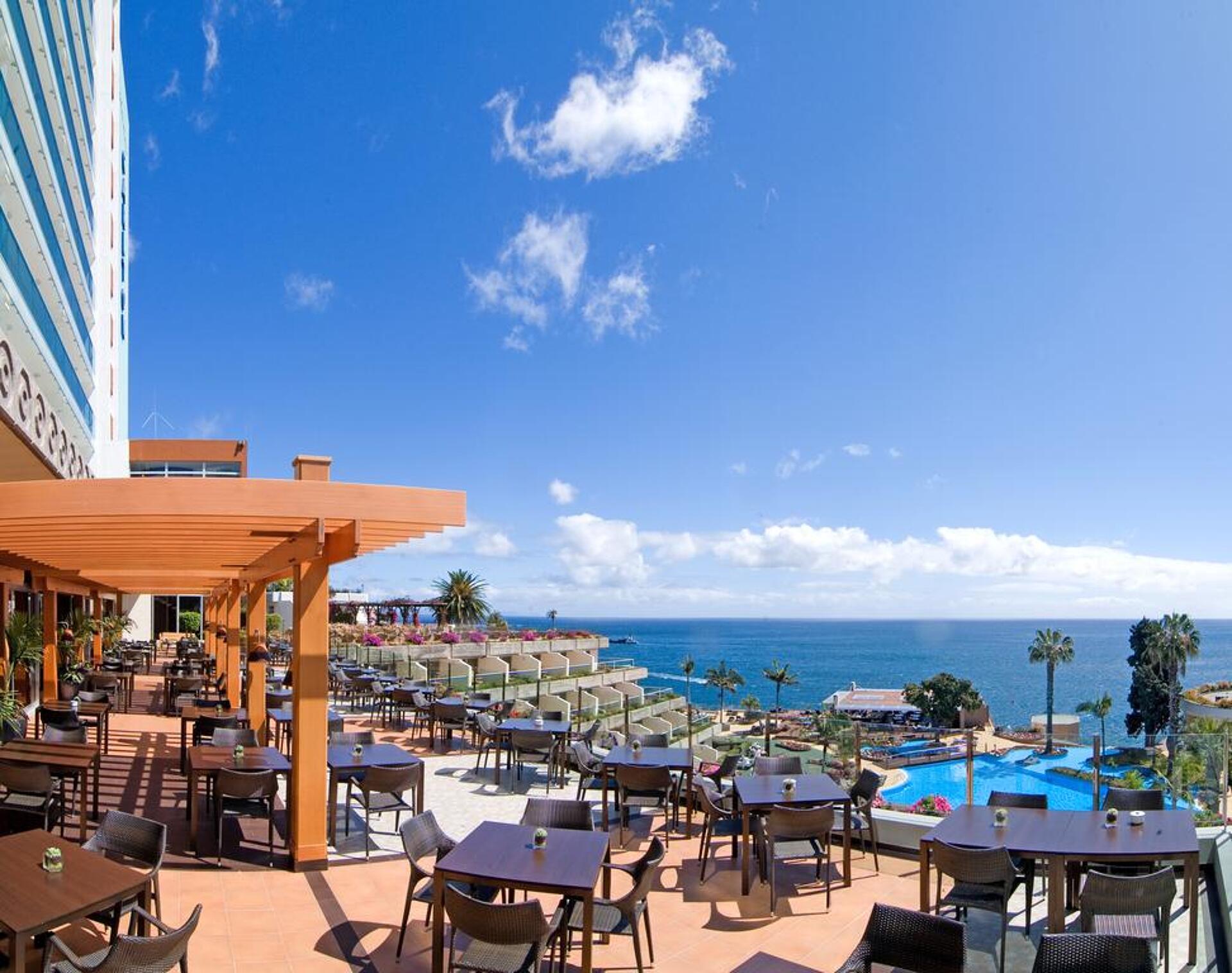 Pestana Carlton Madeira Ocean Resort Hotel  14