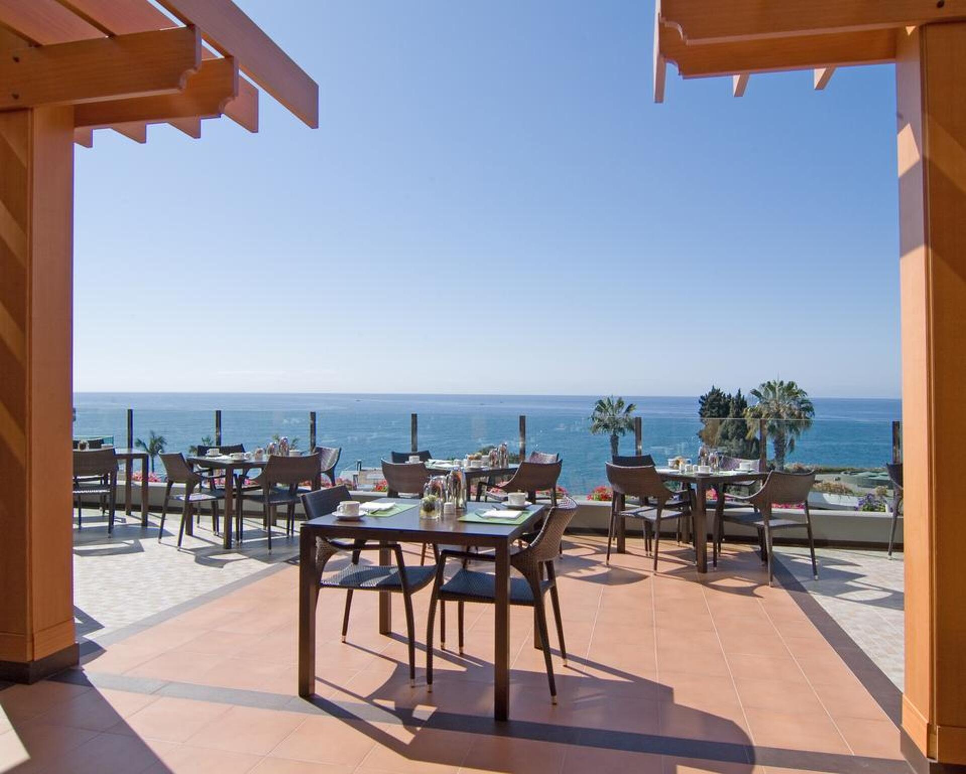 Pestana Carlton Madeira Ocean Resort Hotel  25