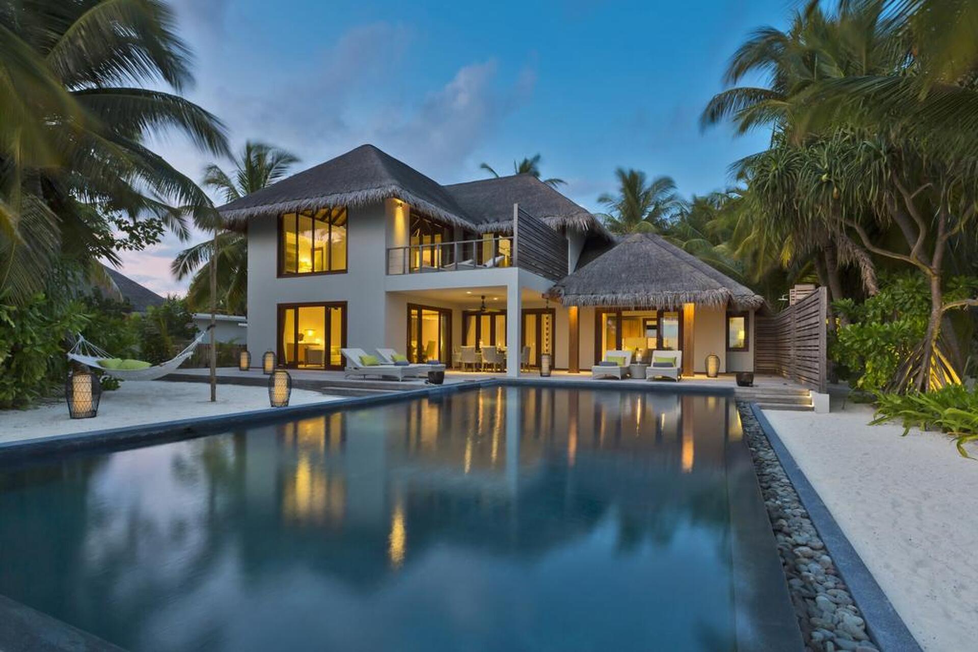 Dusit Thani Maldives 5* 35