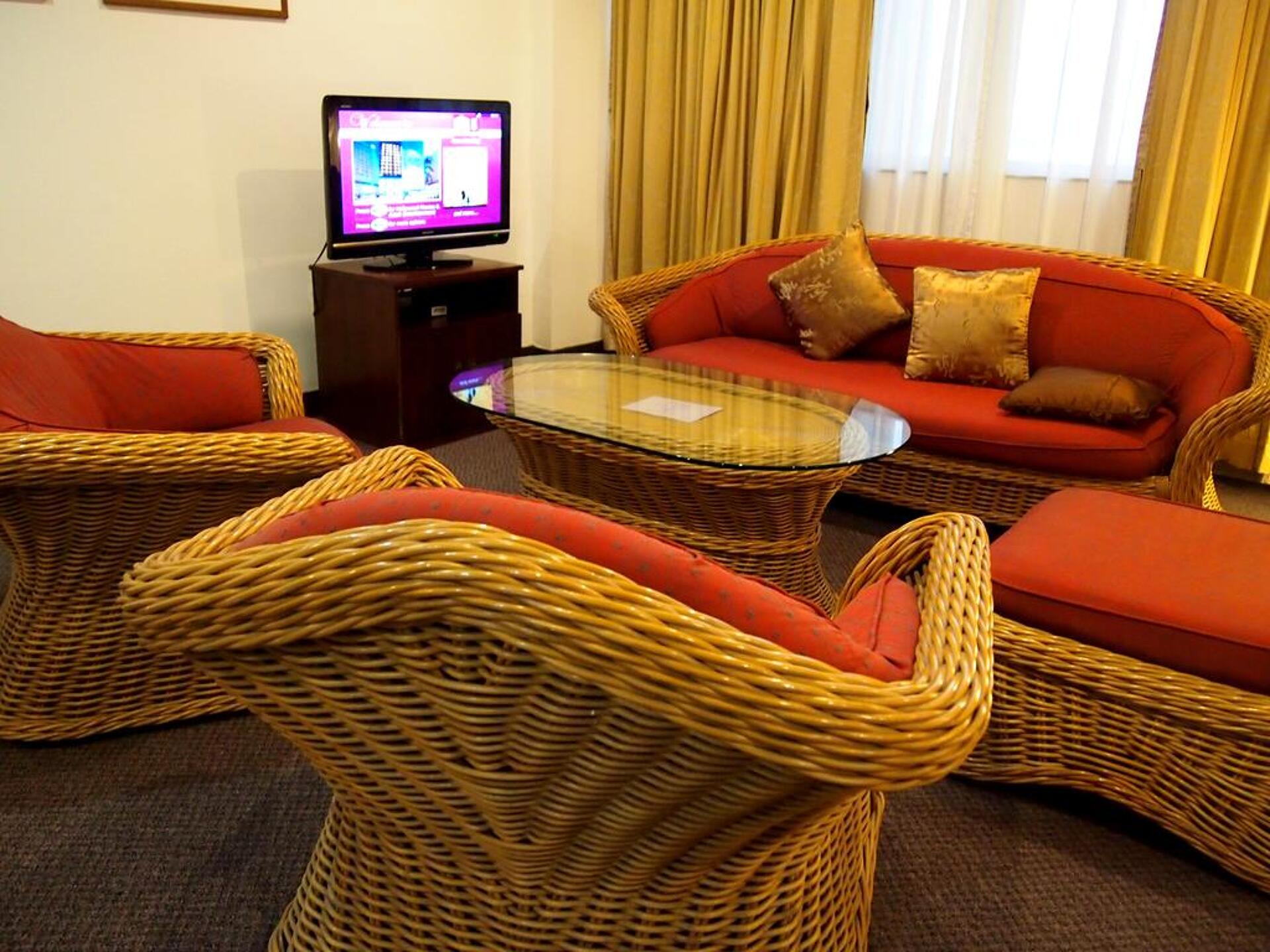 Royal Hotel Singapore 4* 15