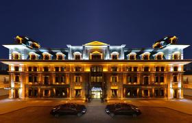 Гостиница Divan Suites Batumi , высокий рейтинг и хорошие отзывы