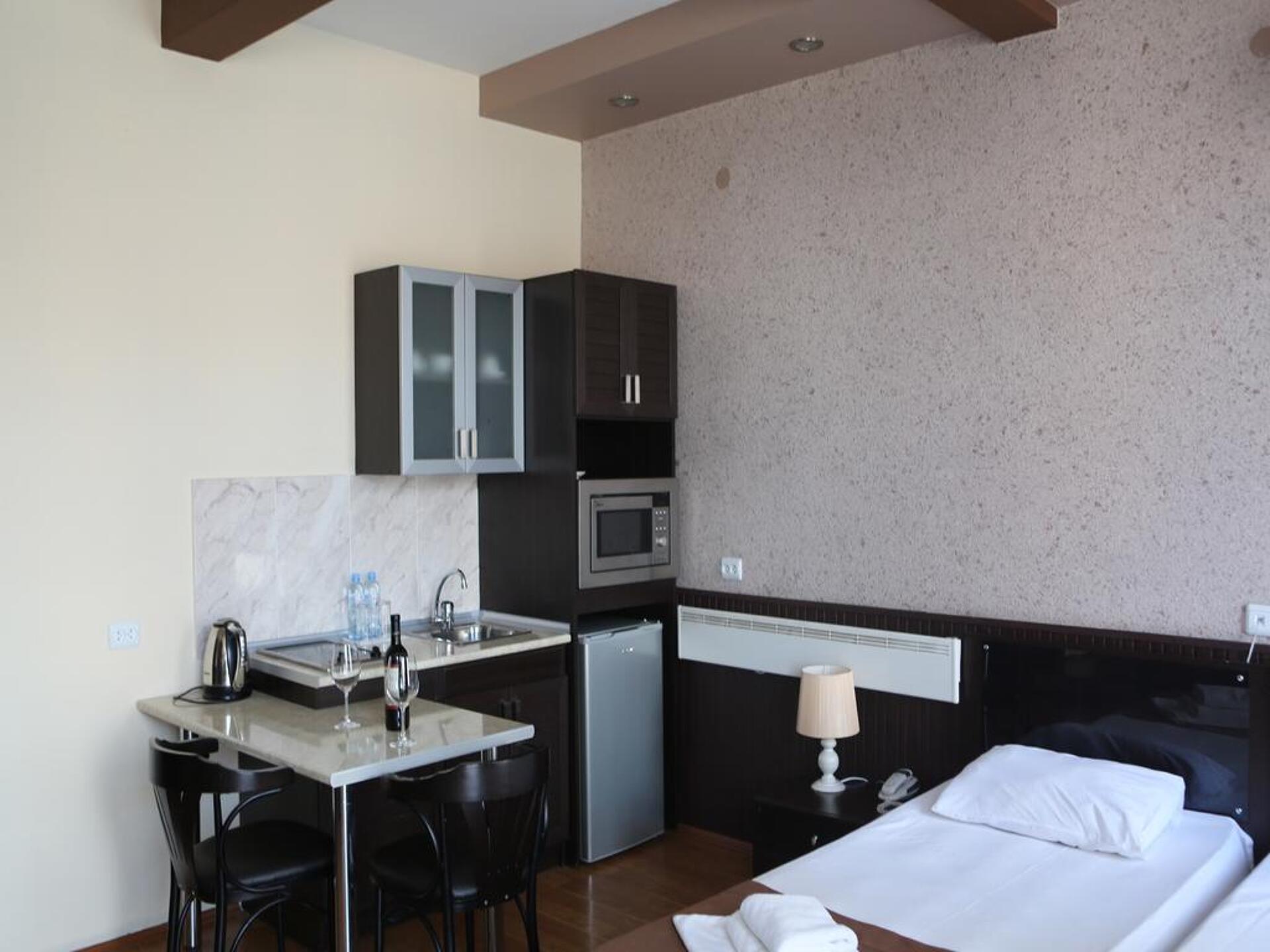 Mgzavrebi Batumi Hotel 3* 12