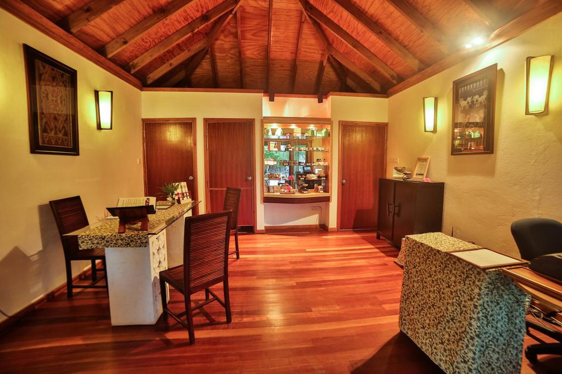 Canareef Resort Maldives 24