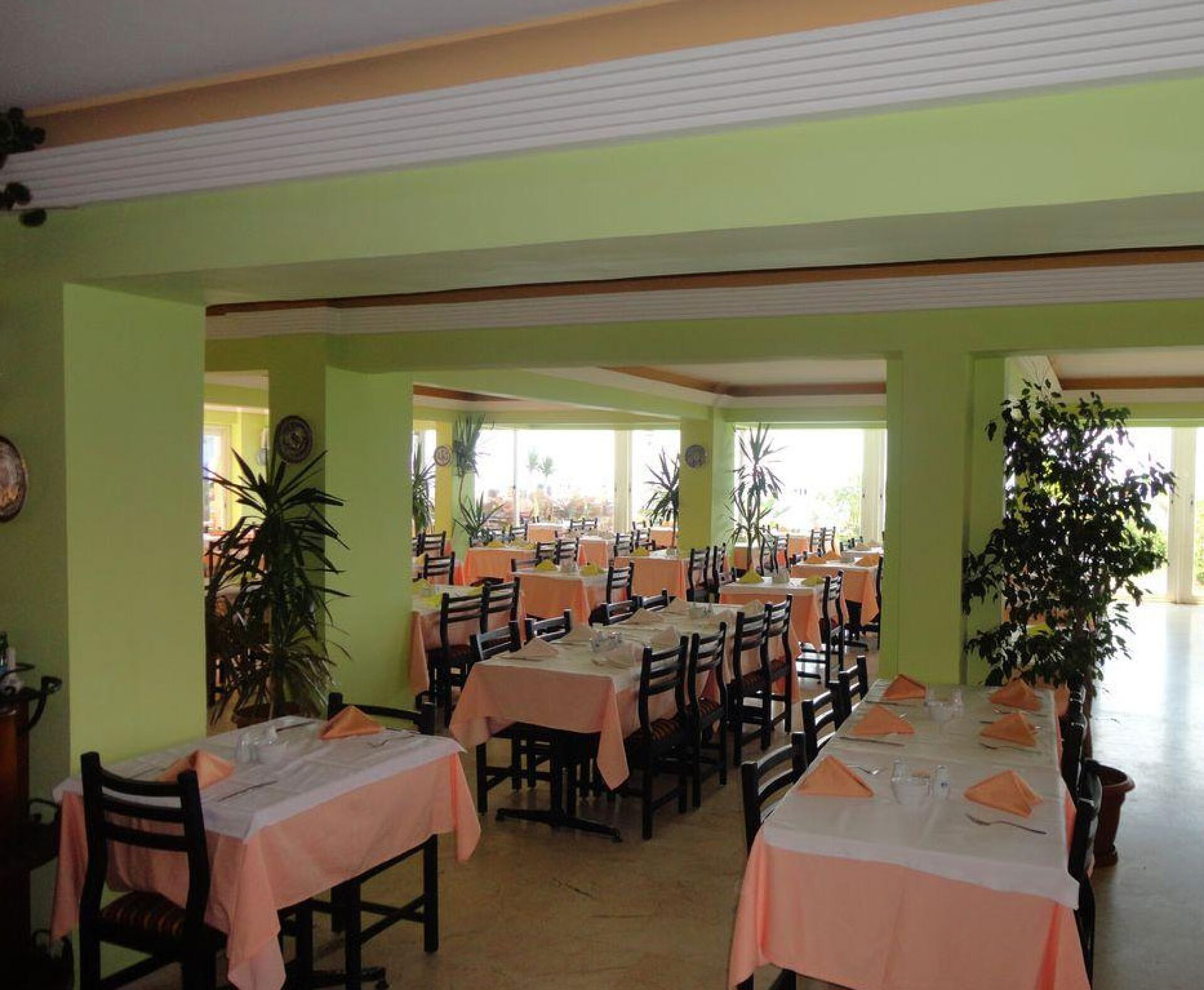 Floria Beach Hotel 4* 3