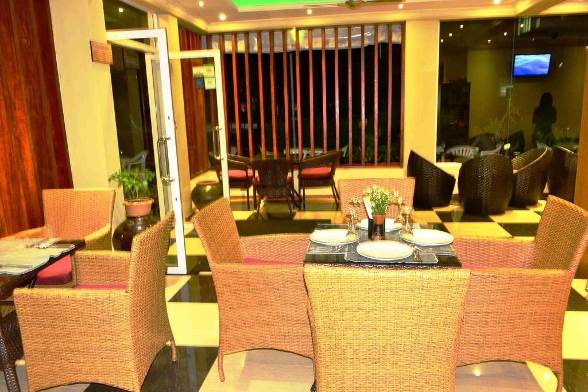 UI Inn Hotel 3* 21