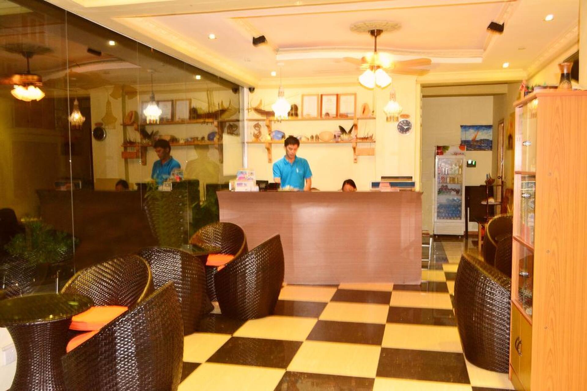 UI Inn Hotel 3* 3