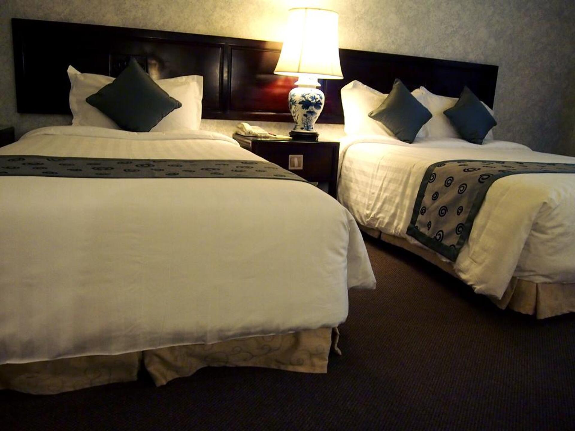 Royal Hotel Singapore 4* 11
