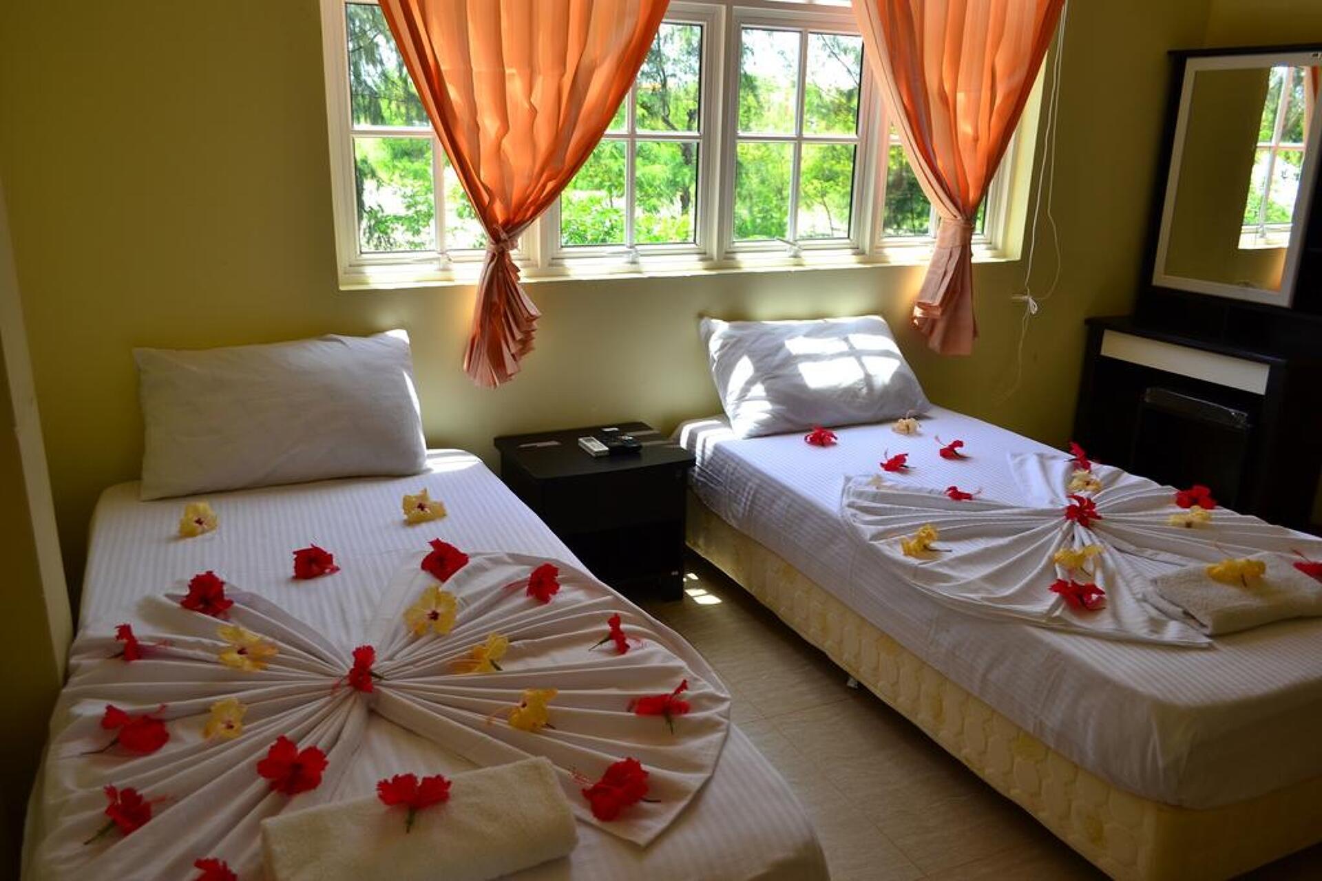 UI Inn Hotel 3* 8