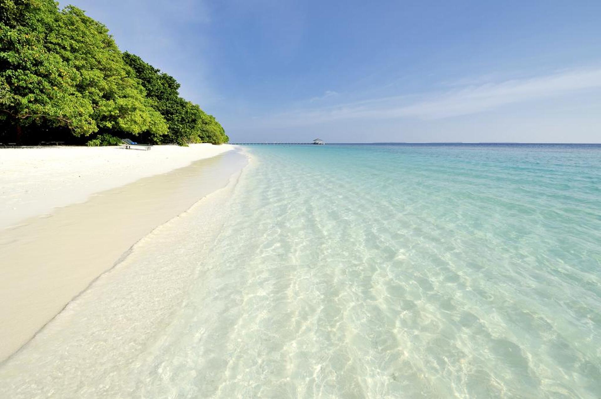 Royal Island Resort & Spa 5* 5