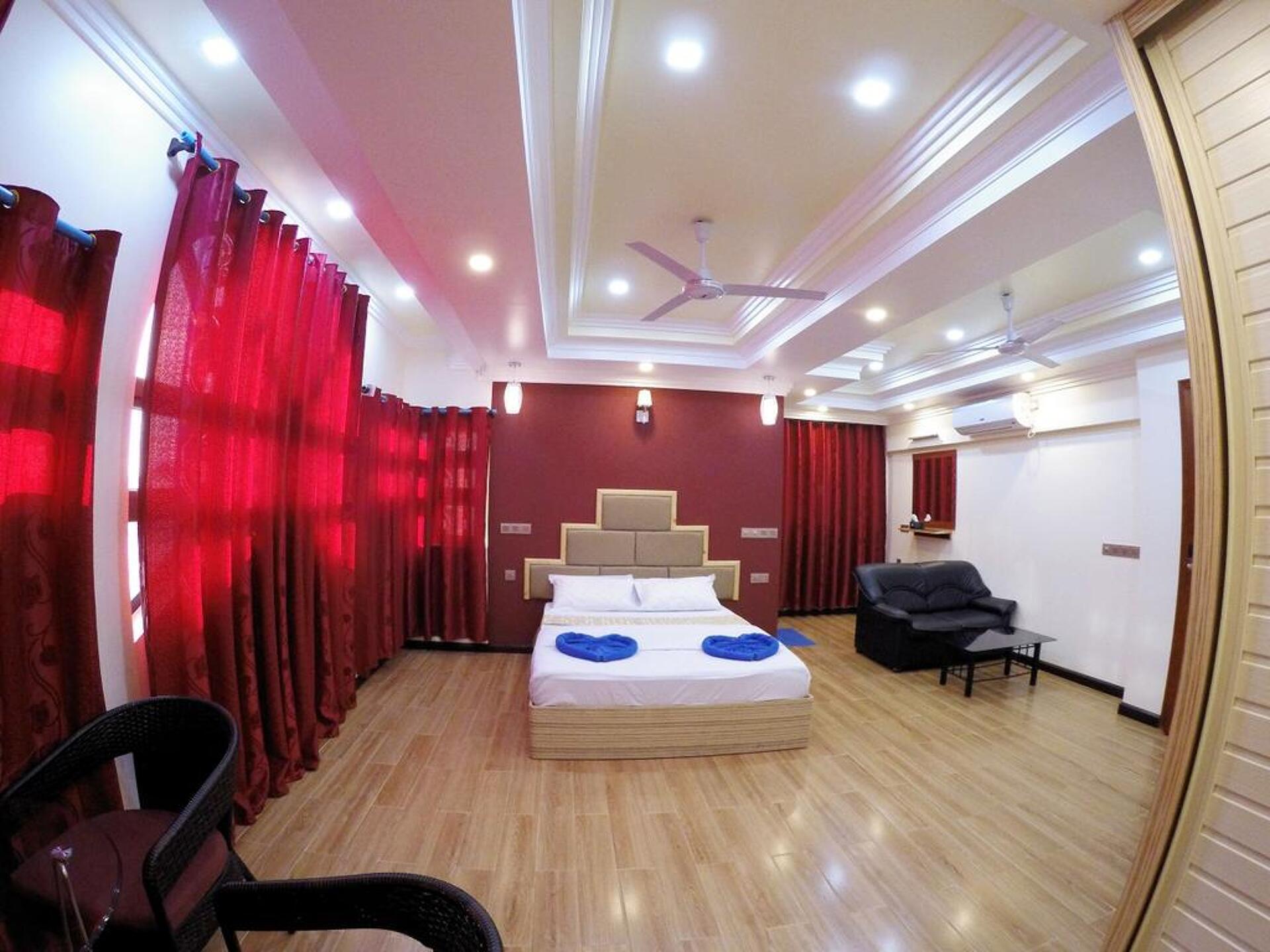 UI Inn Hotel 3* 11