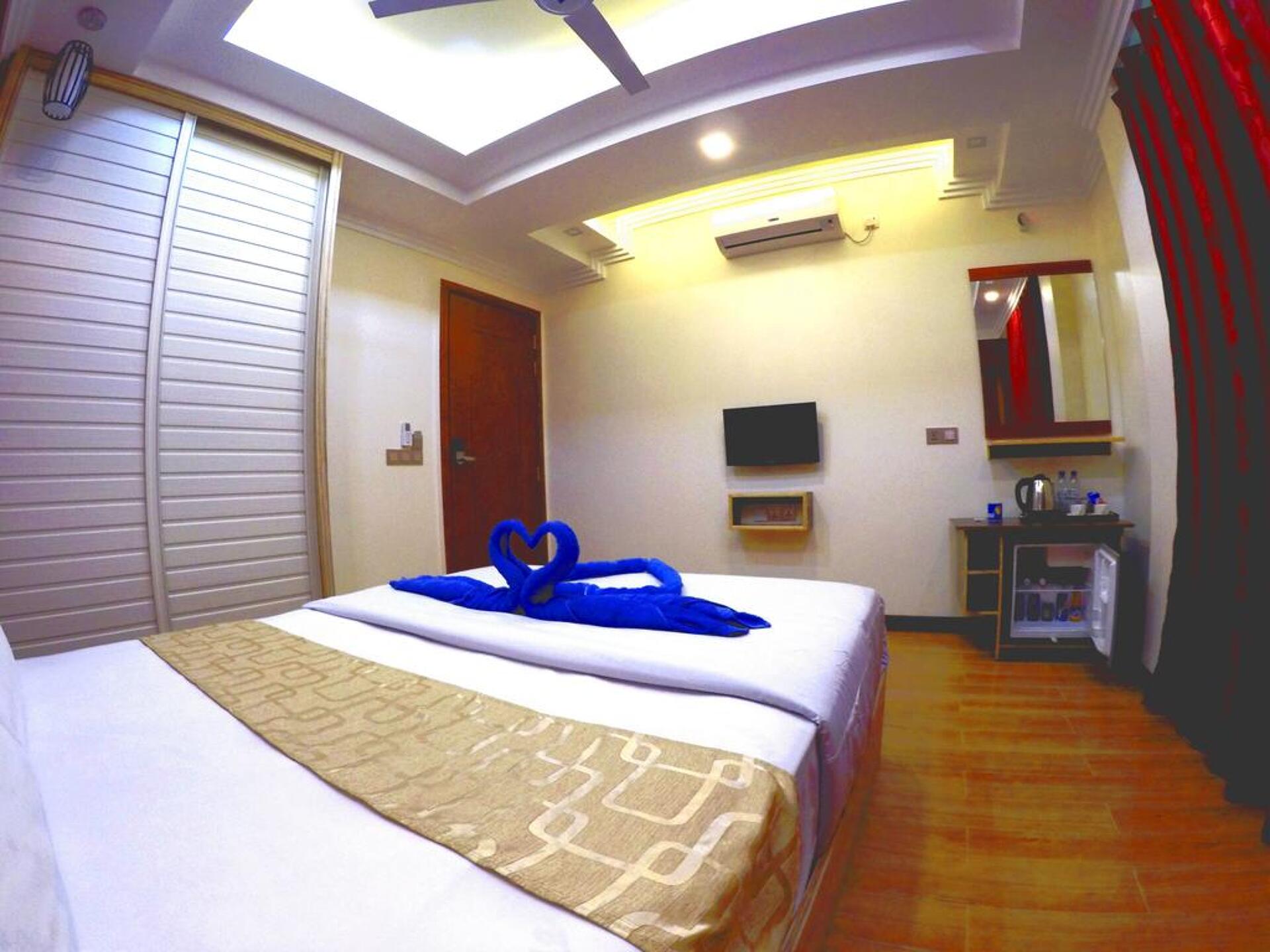 UI Inn Hotel 3* 5