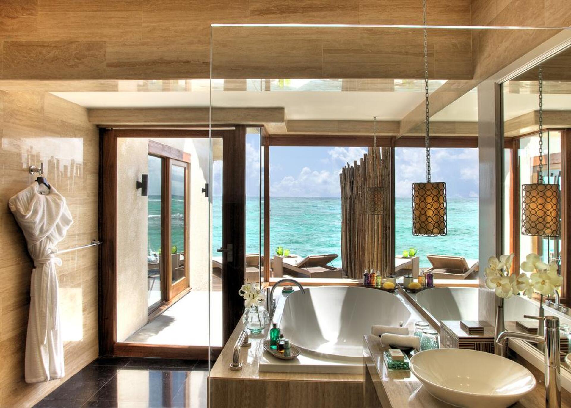 Taj Coral Reef Resort & Spa 5* 13
