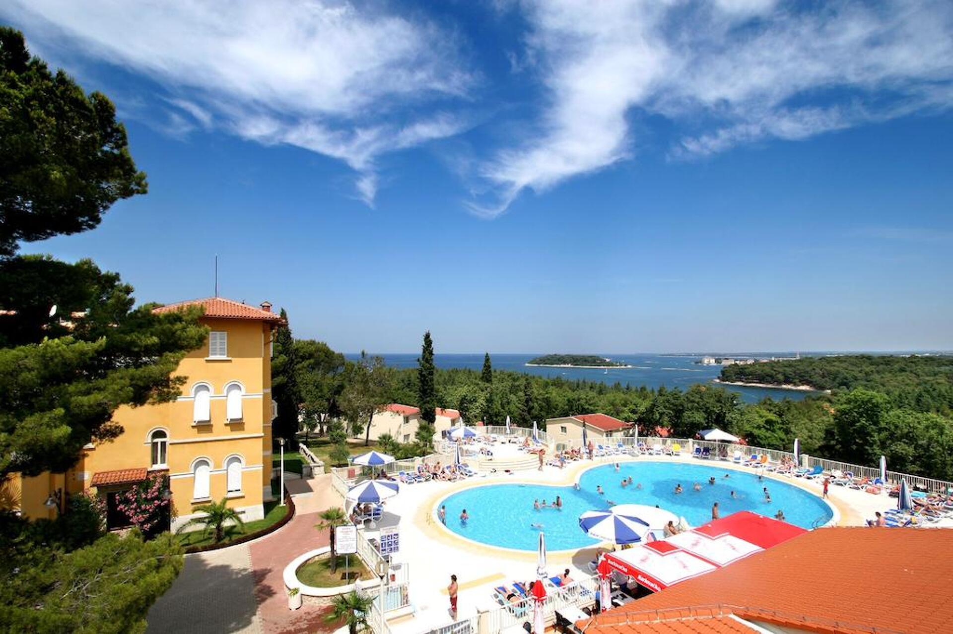 Laguna Bellevue Apartments 4* 1