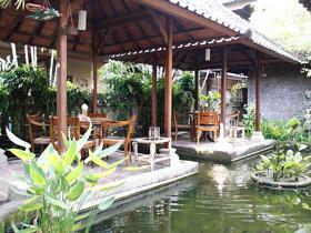 Puri Bambu Hotel 3*