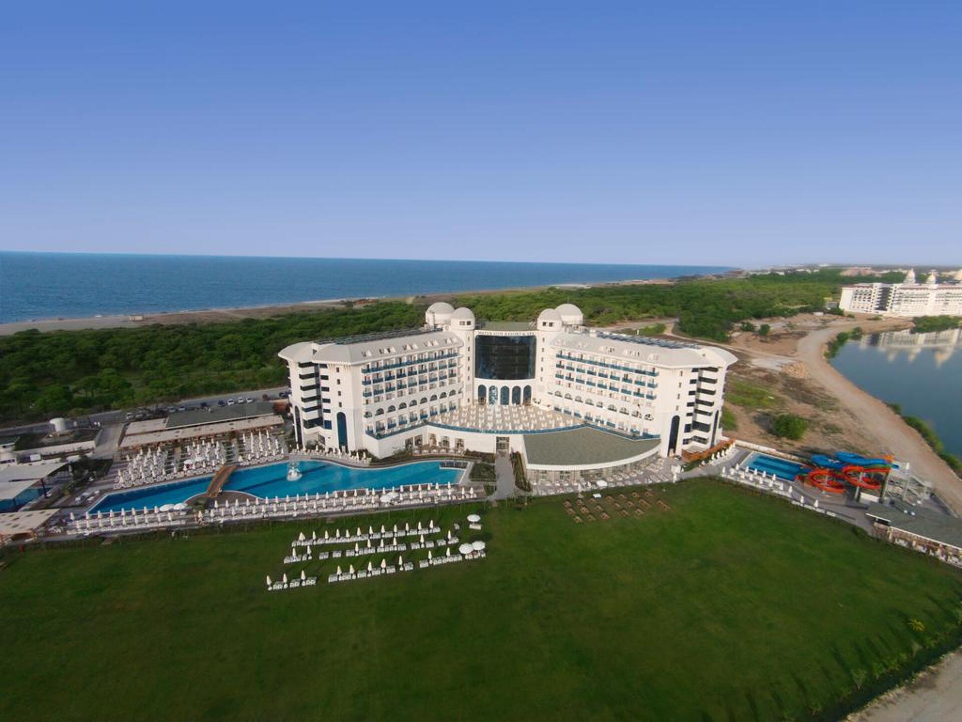 Water Side Resort & Spa 5* 12