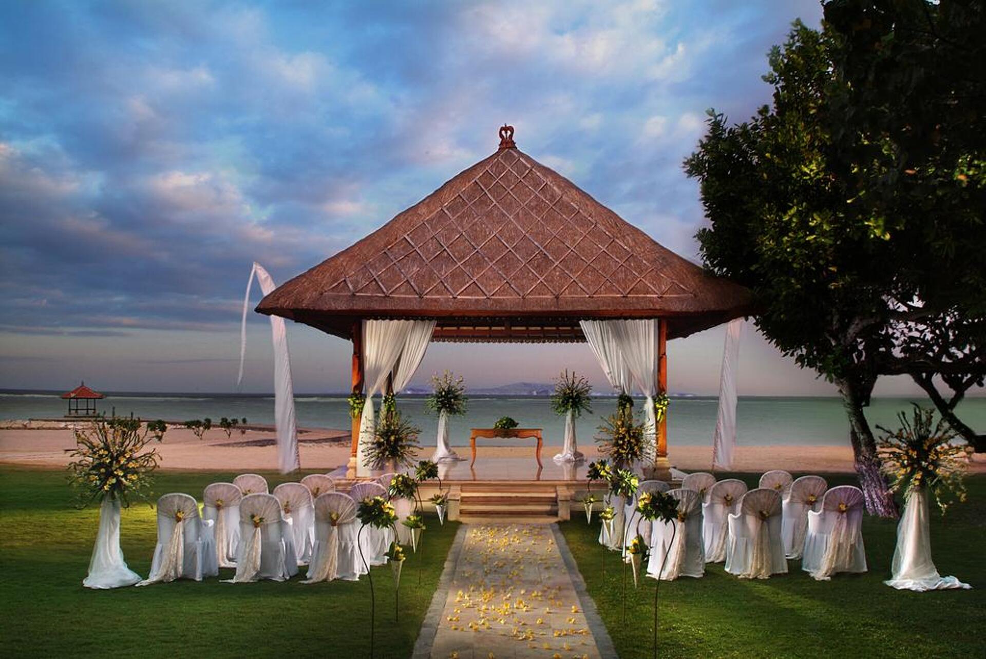 Nusa Dua Beach Hotel & Spa 31