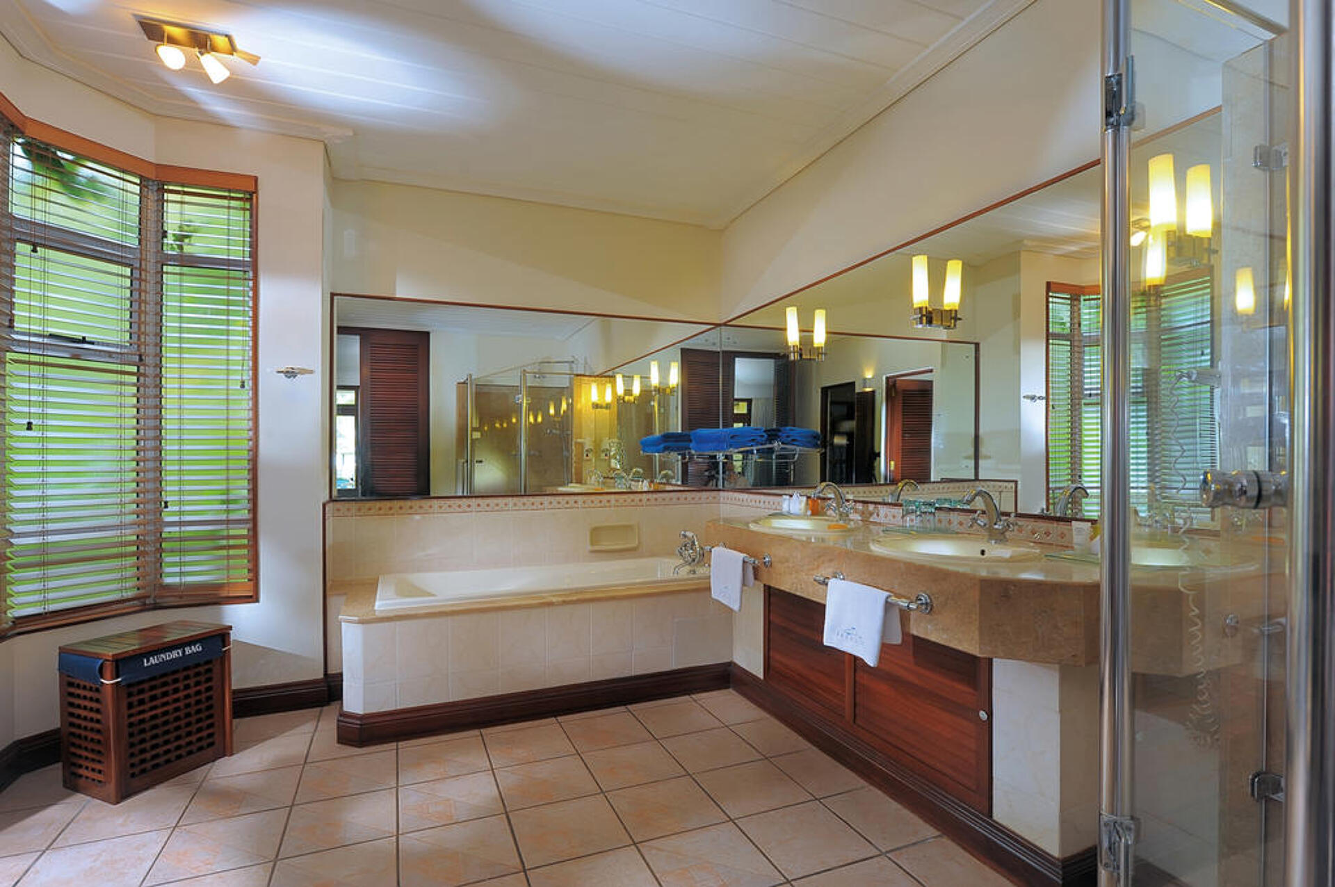 Paradis Beachcomber Golf Resort & Spa 5* 26
