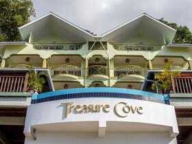 Treasure Cove  3*