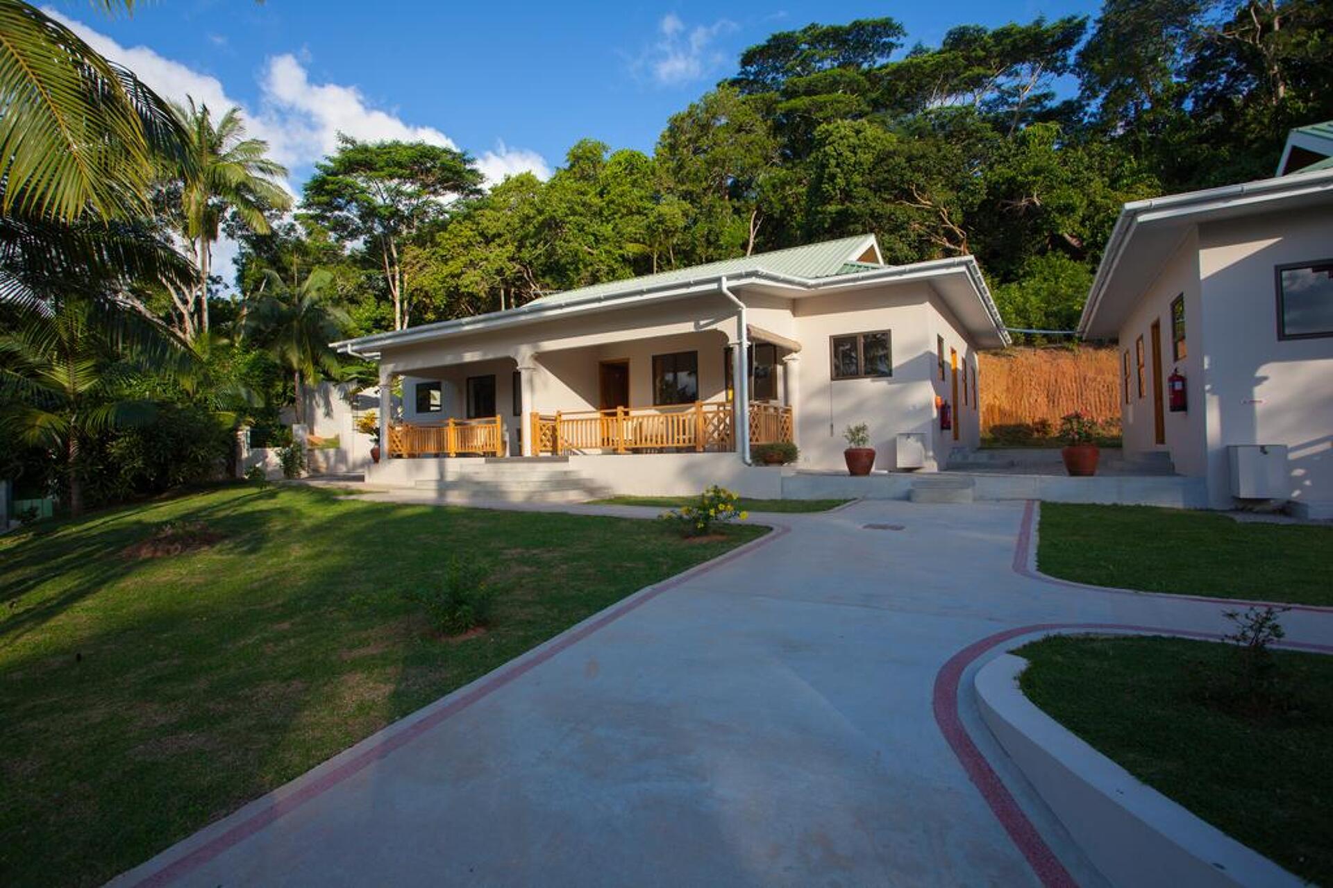 Anse Soleil Beachcomber 1