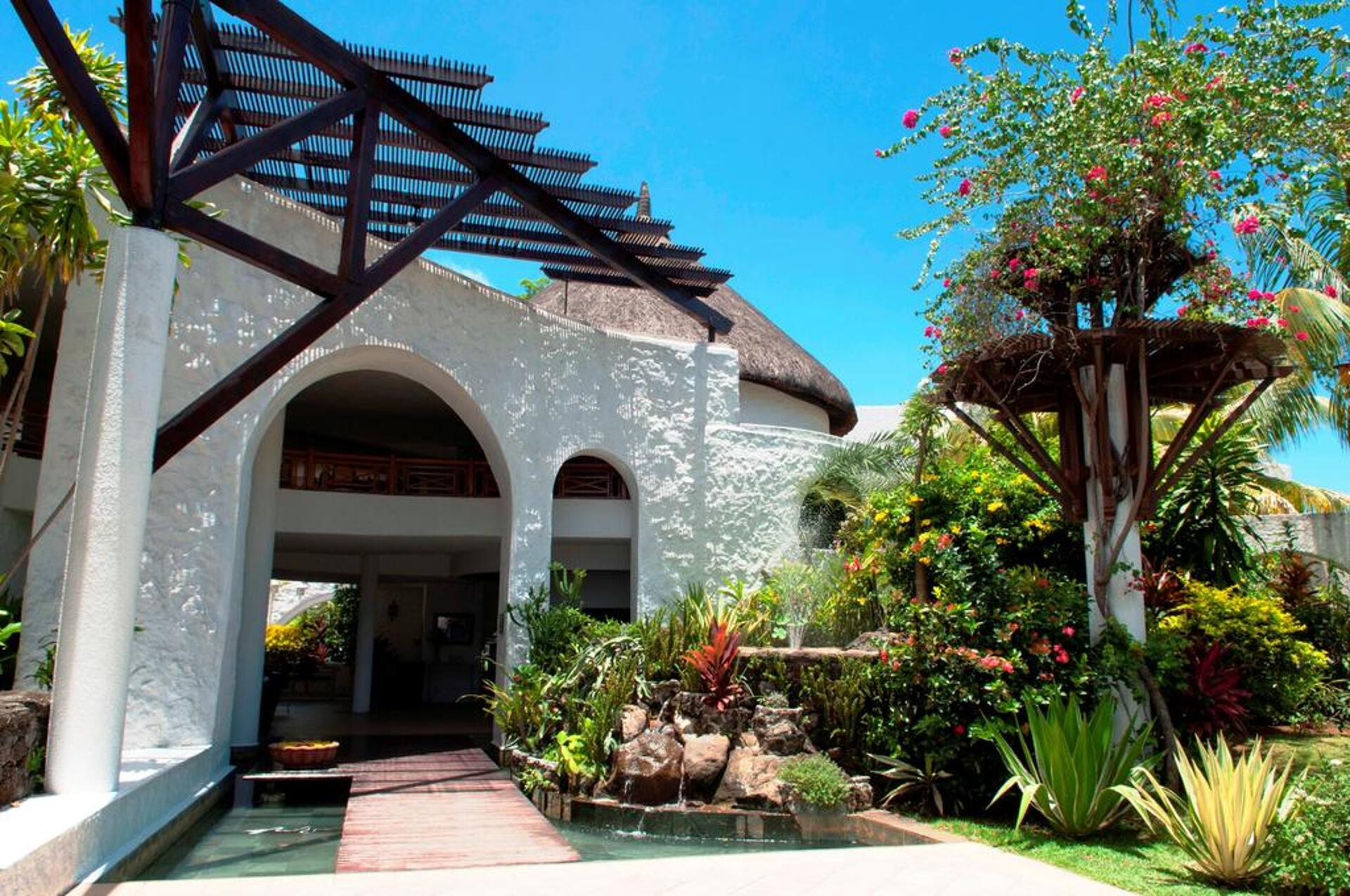Casuarina Resort & Spa 3* 7