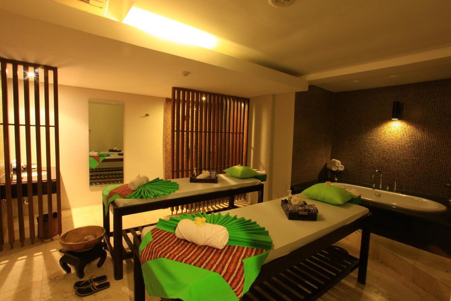 Grand Whiz Nusa Dua 4* 13