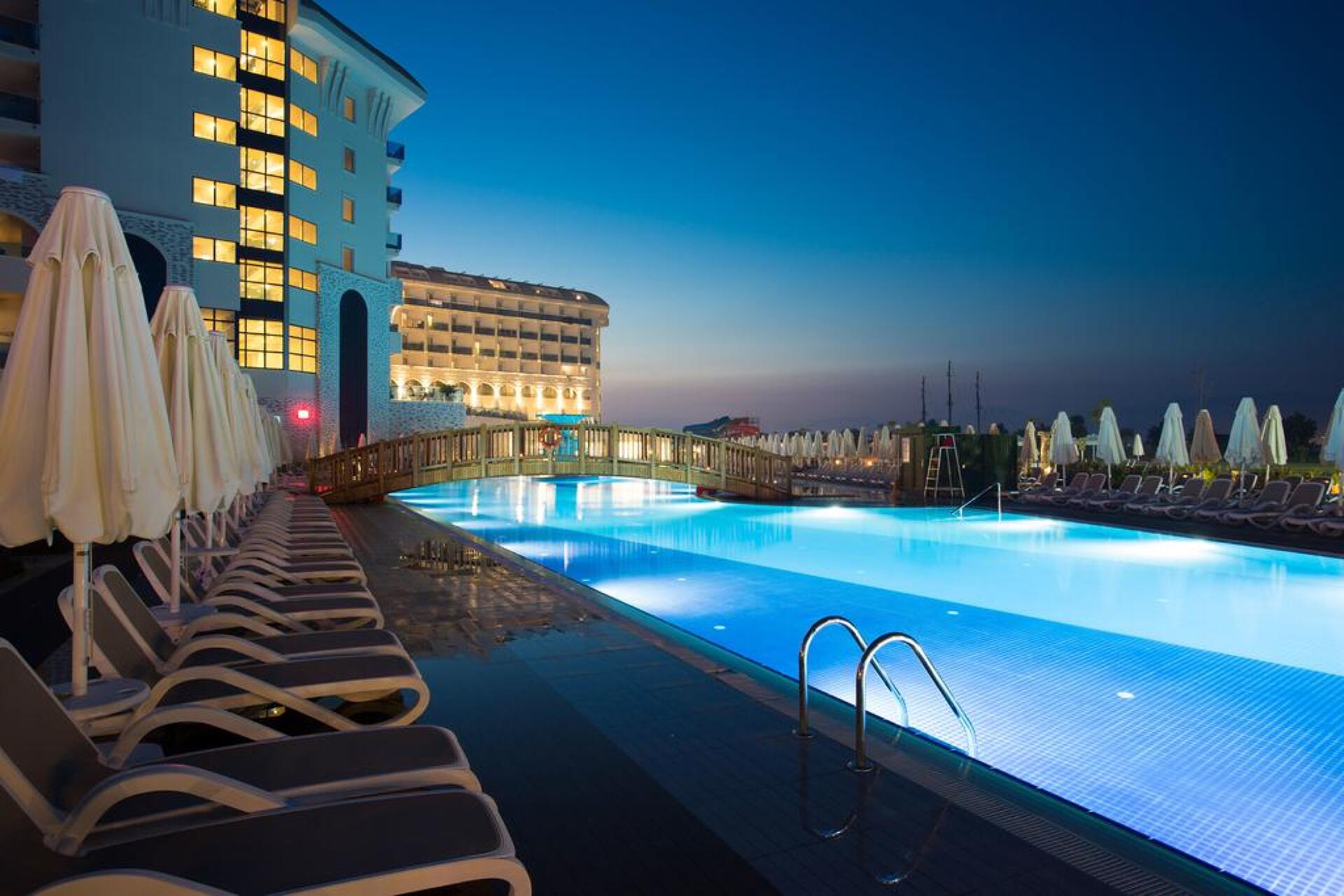 Water Side Resort & Spa 5* 3