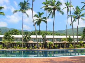 Avani Seychelles Barbarons Resort & Spa  4*