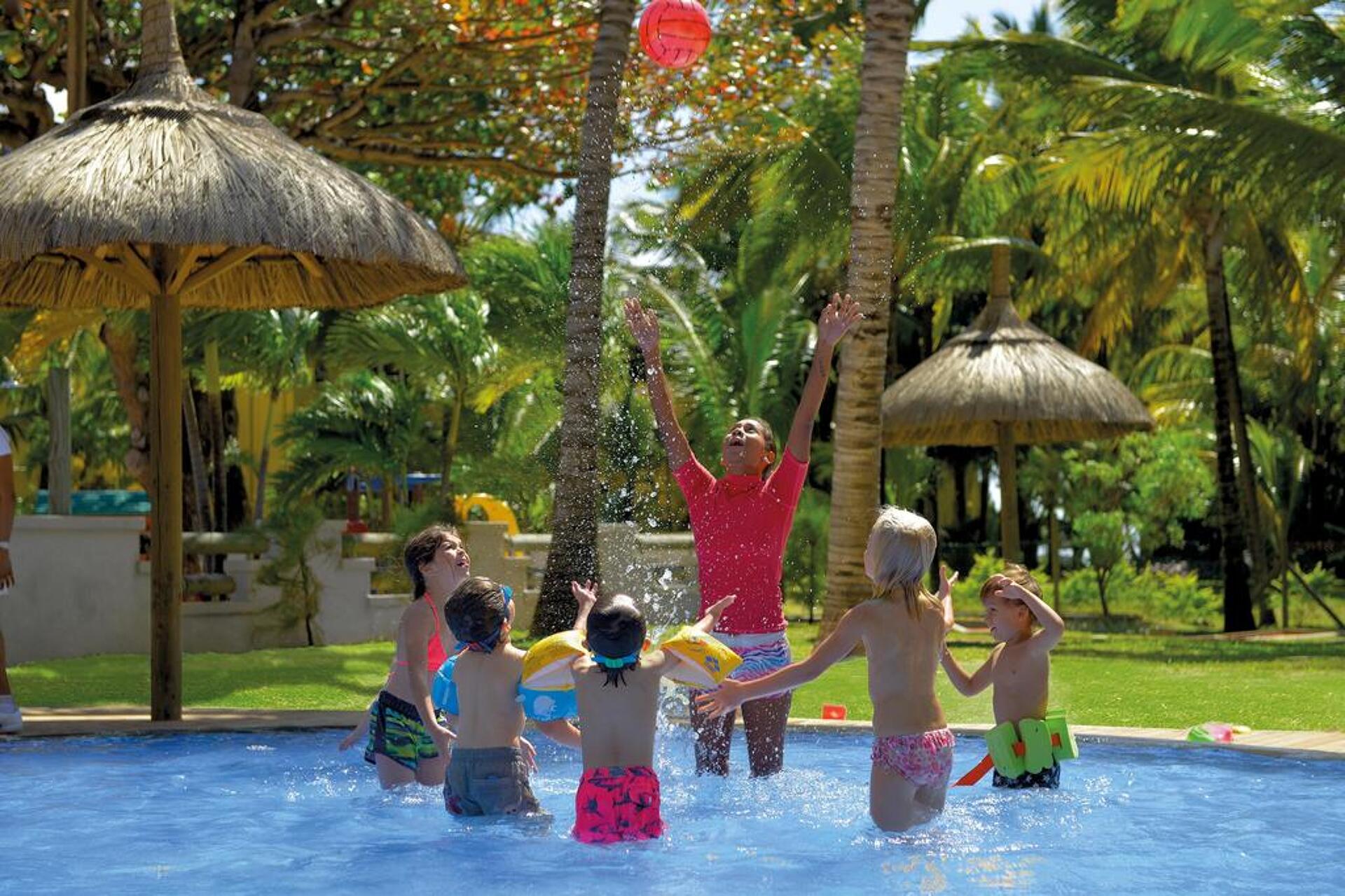 Paradis Beachcomber Golf Resort & Spa 5* 10