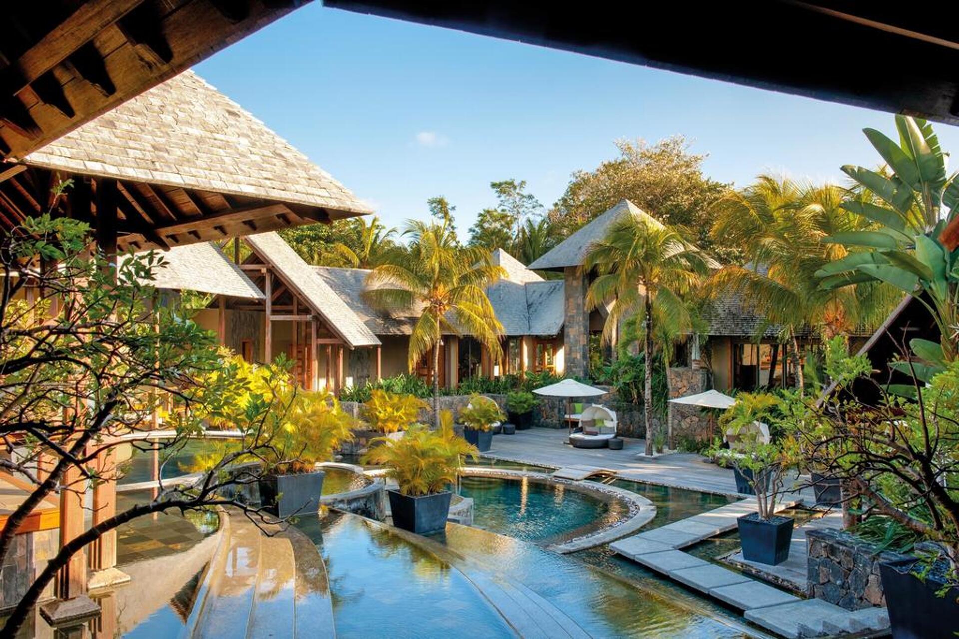 Royal Palm Beachcomber 5* 35