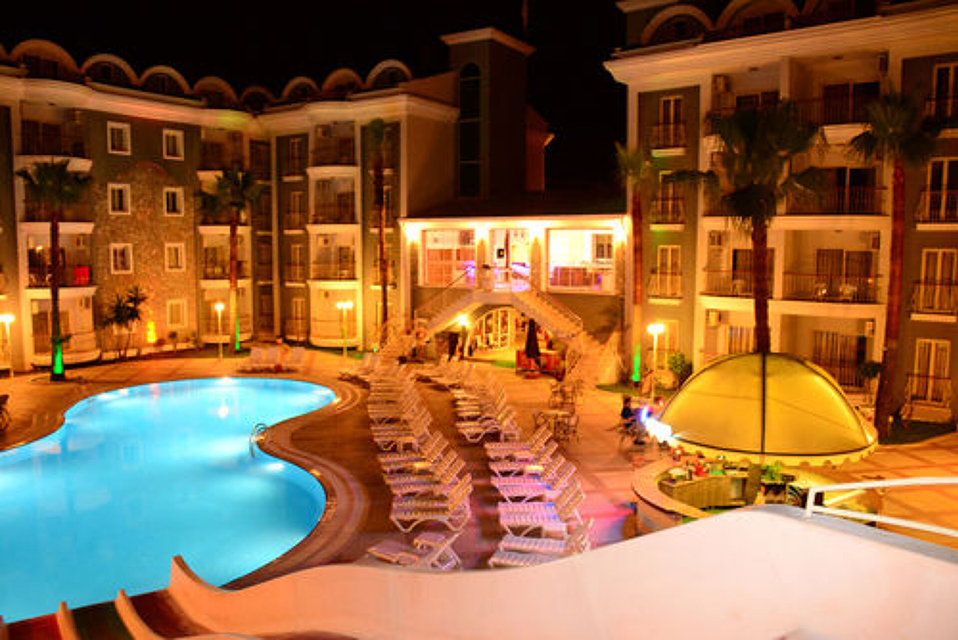 Alenz Suite Hotel 3* 12