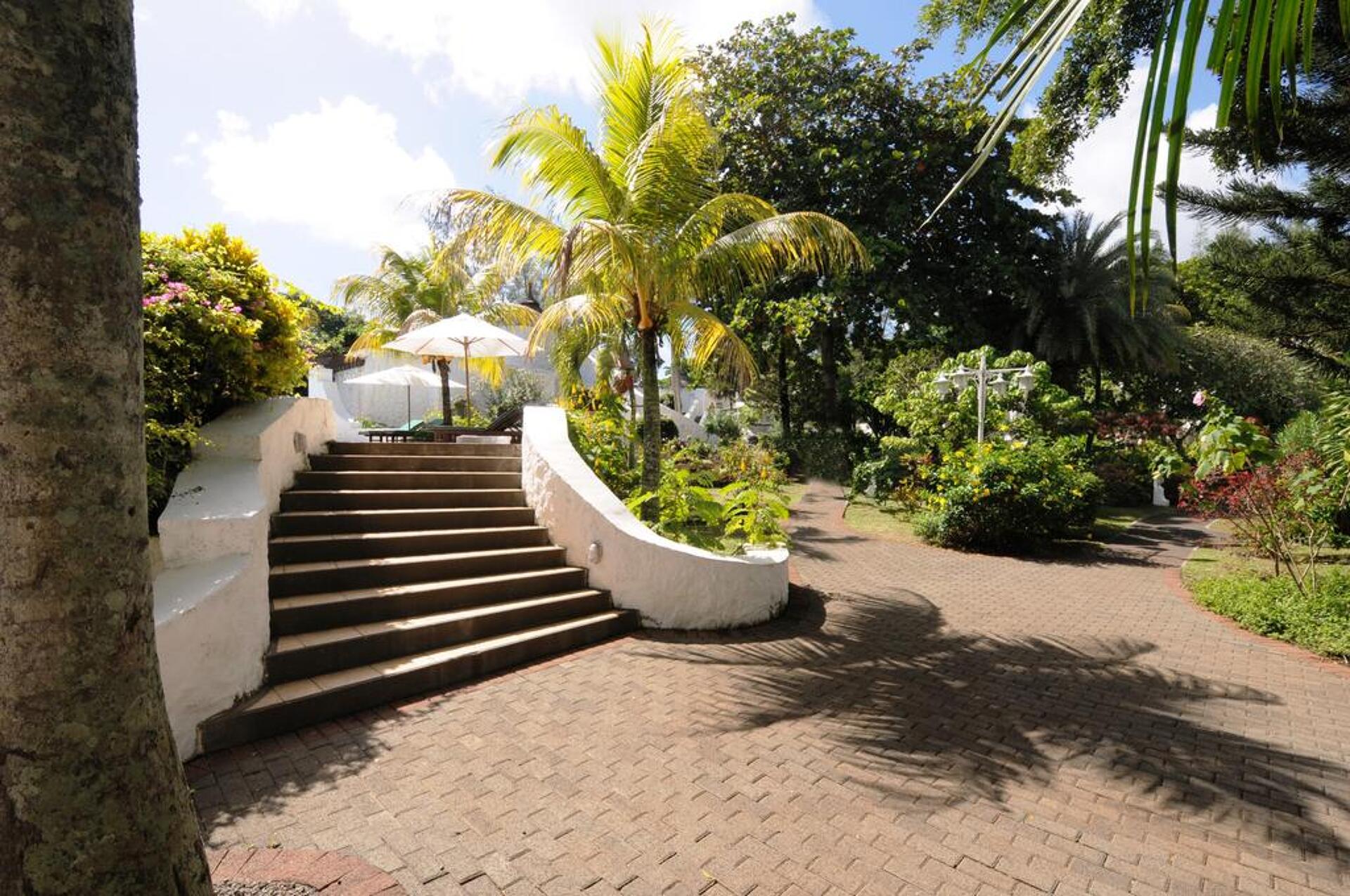 Casuarina Resort & Spa 3* 6