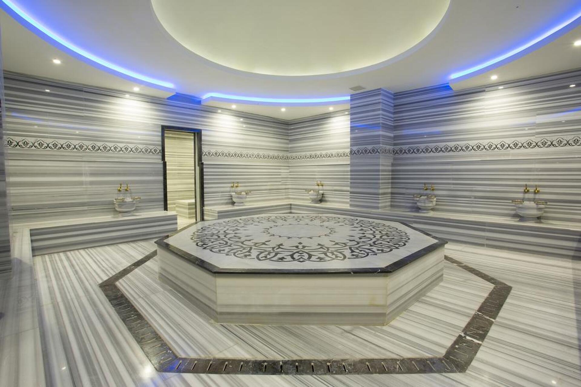 Water Side Resort & Spa 5* 36