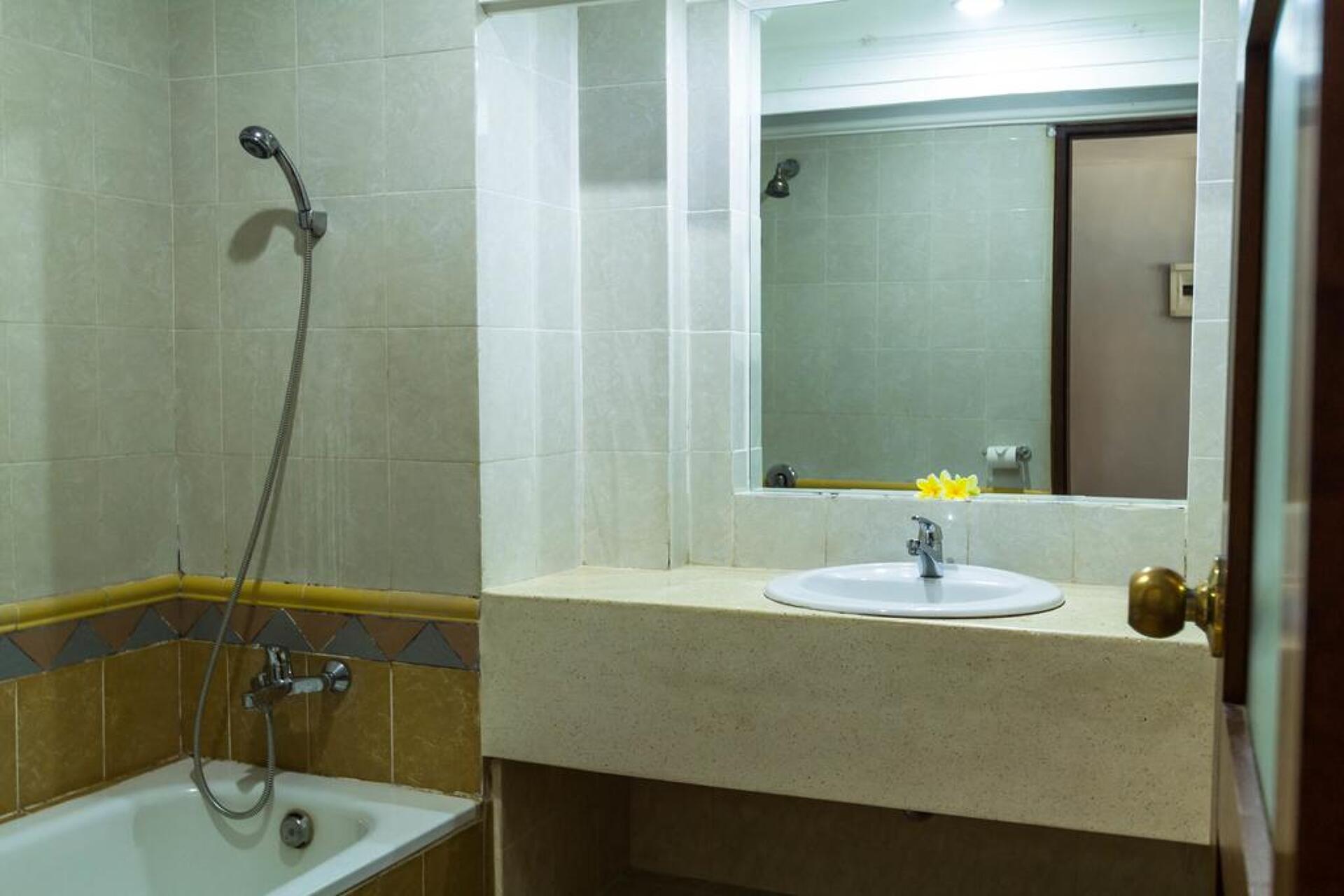 Fourteen Roses Beach Hotel 3* 26