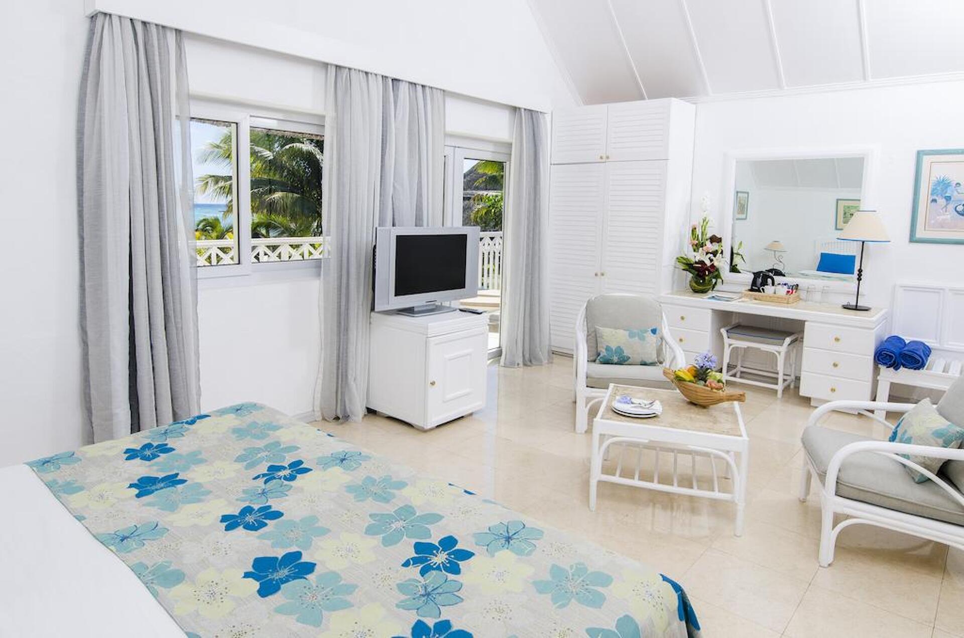 Merville Beach Hotel 3* 8