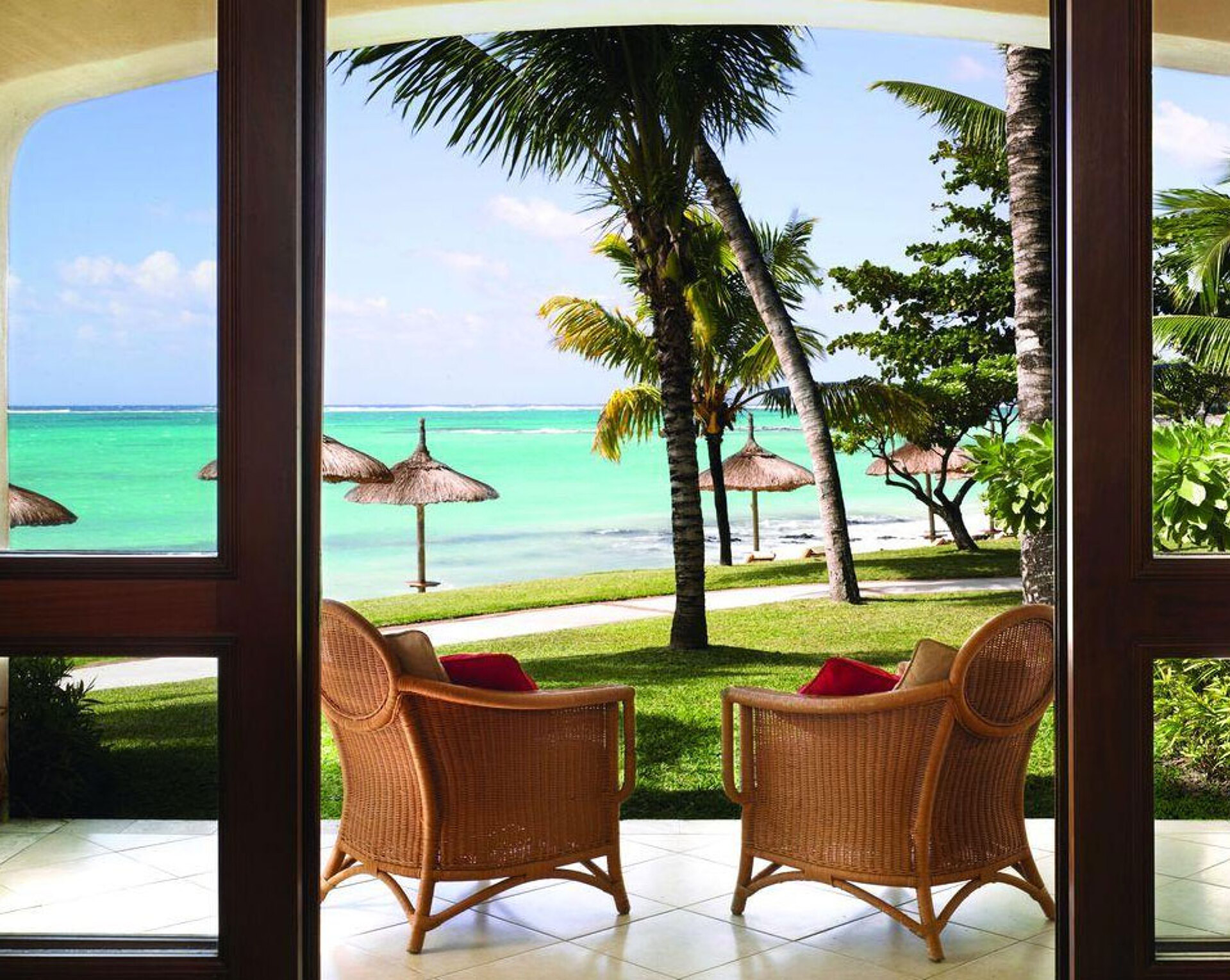 One&Only Le Saint Geran 5* 9