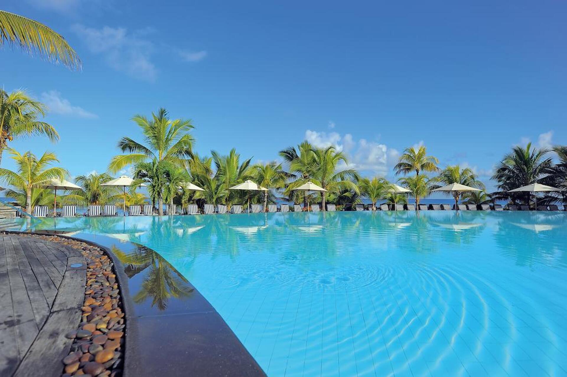 Victoria Beachcomber Resort & Spa 4* 27