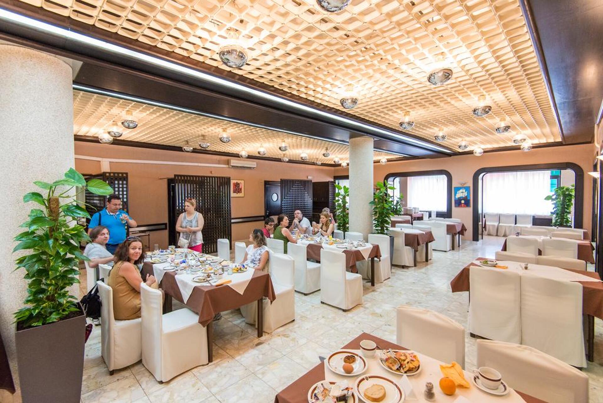 Sumratin Hotel 2* 0