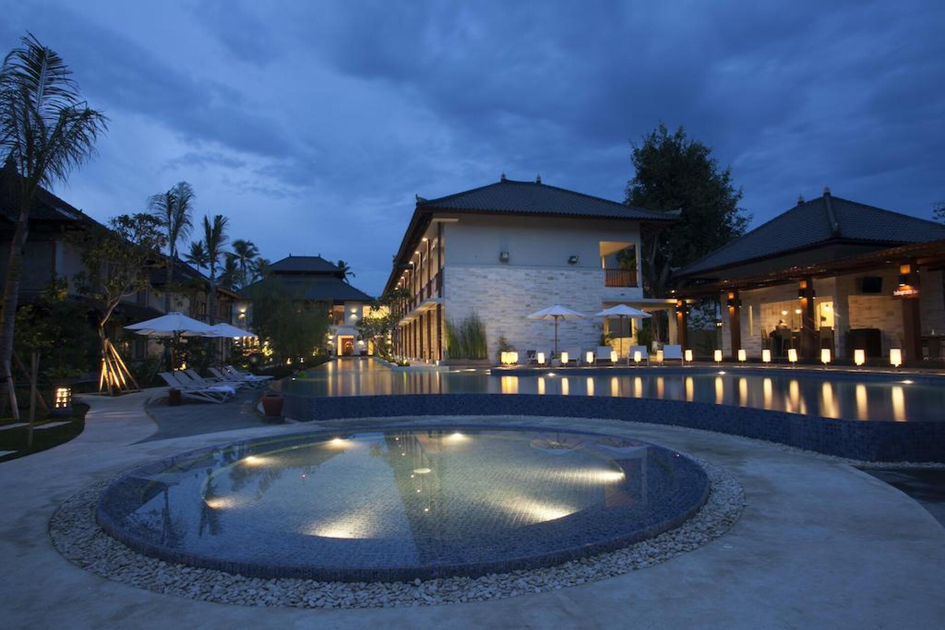 Grand Whiz Nusa Dua 4* 5