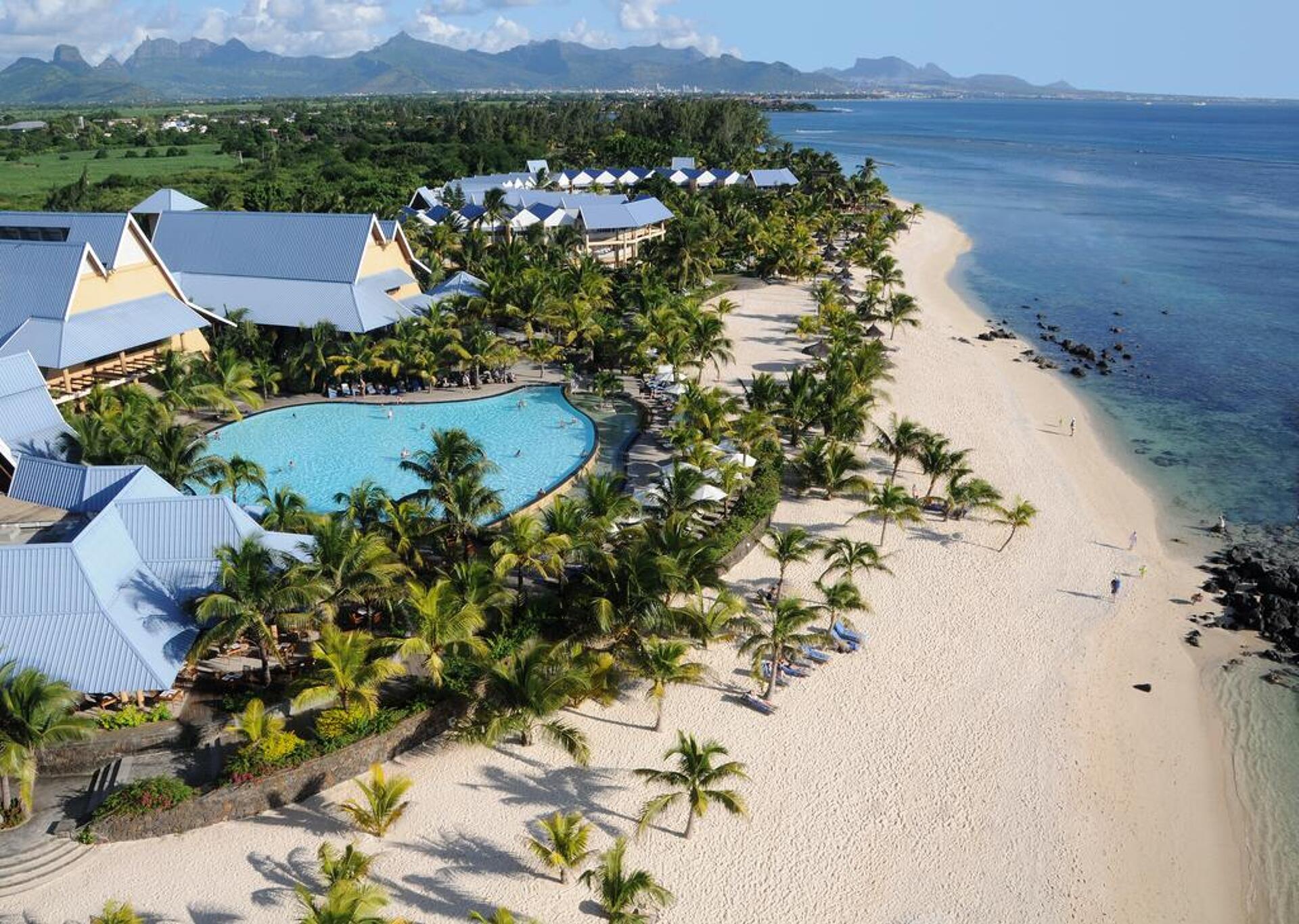Victoria Beachcomber Resort & Spa 4* 0