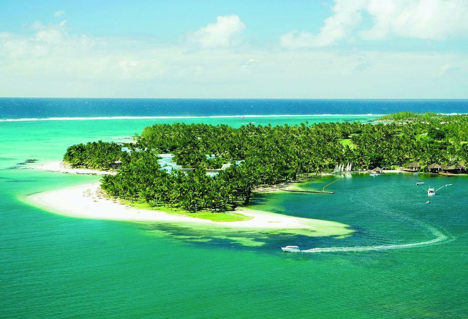 One&Only Le Saint Geran 5* 15