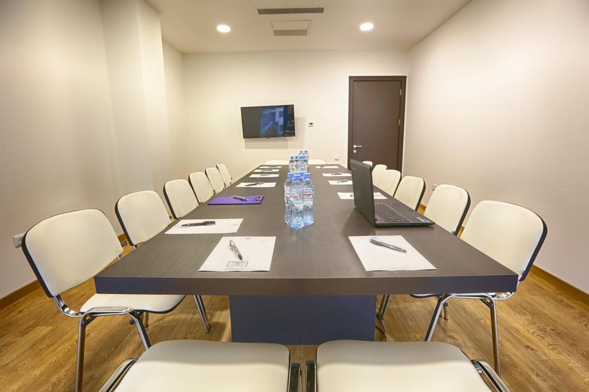 Iveria Inn Hotel 4* 35