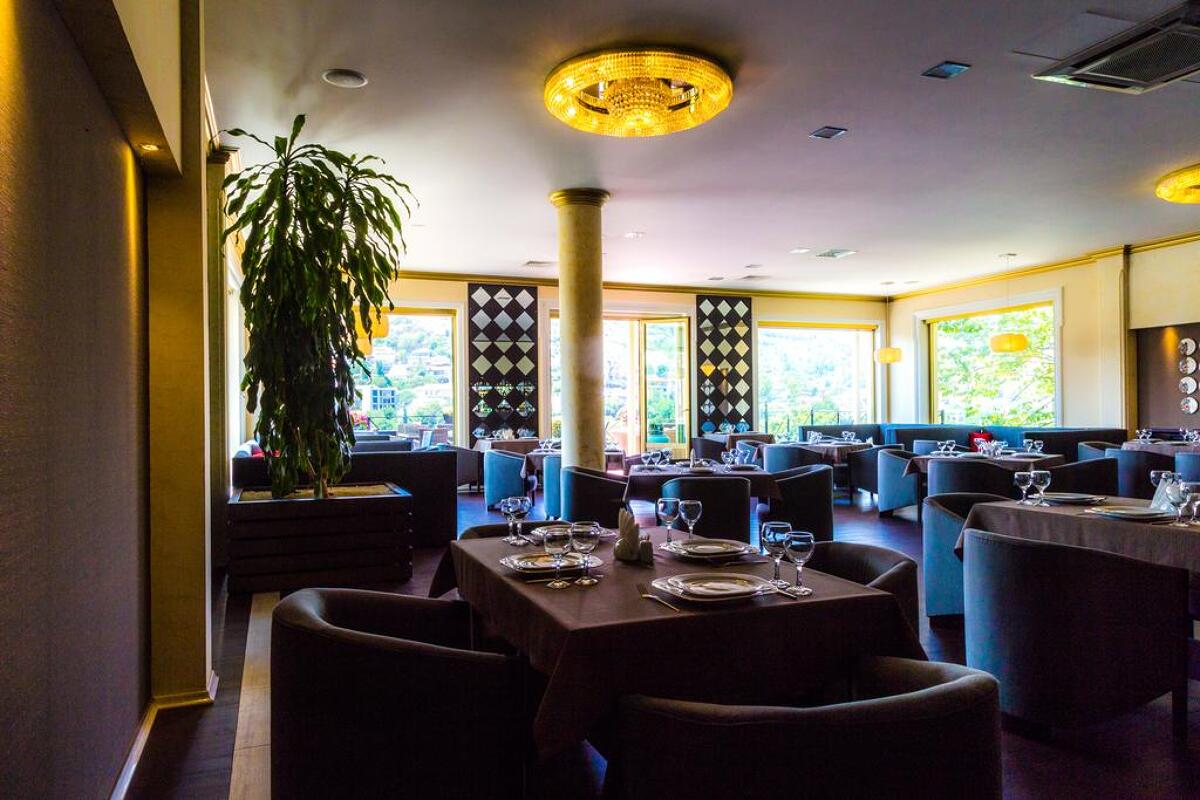 Old Tbilisi Hotel  4* 2