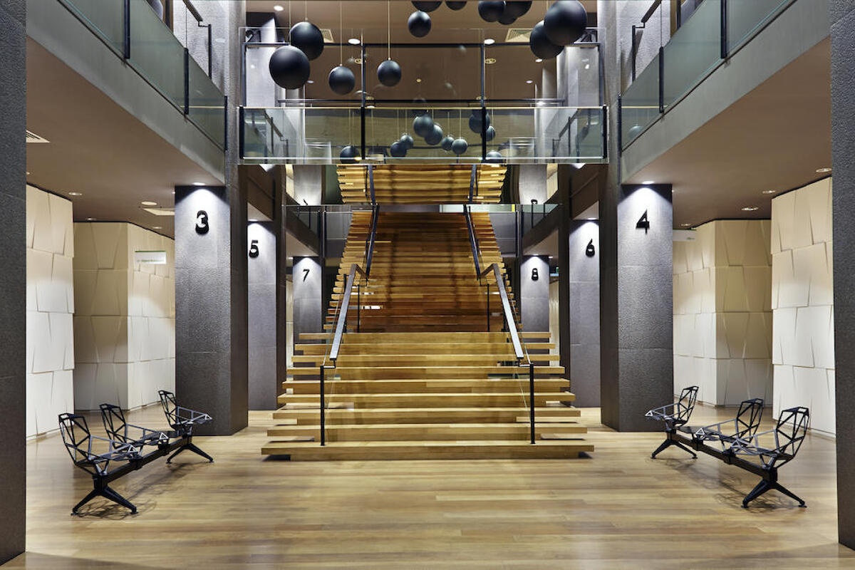 Holiday Inn Tbilisi 4* 1