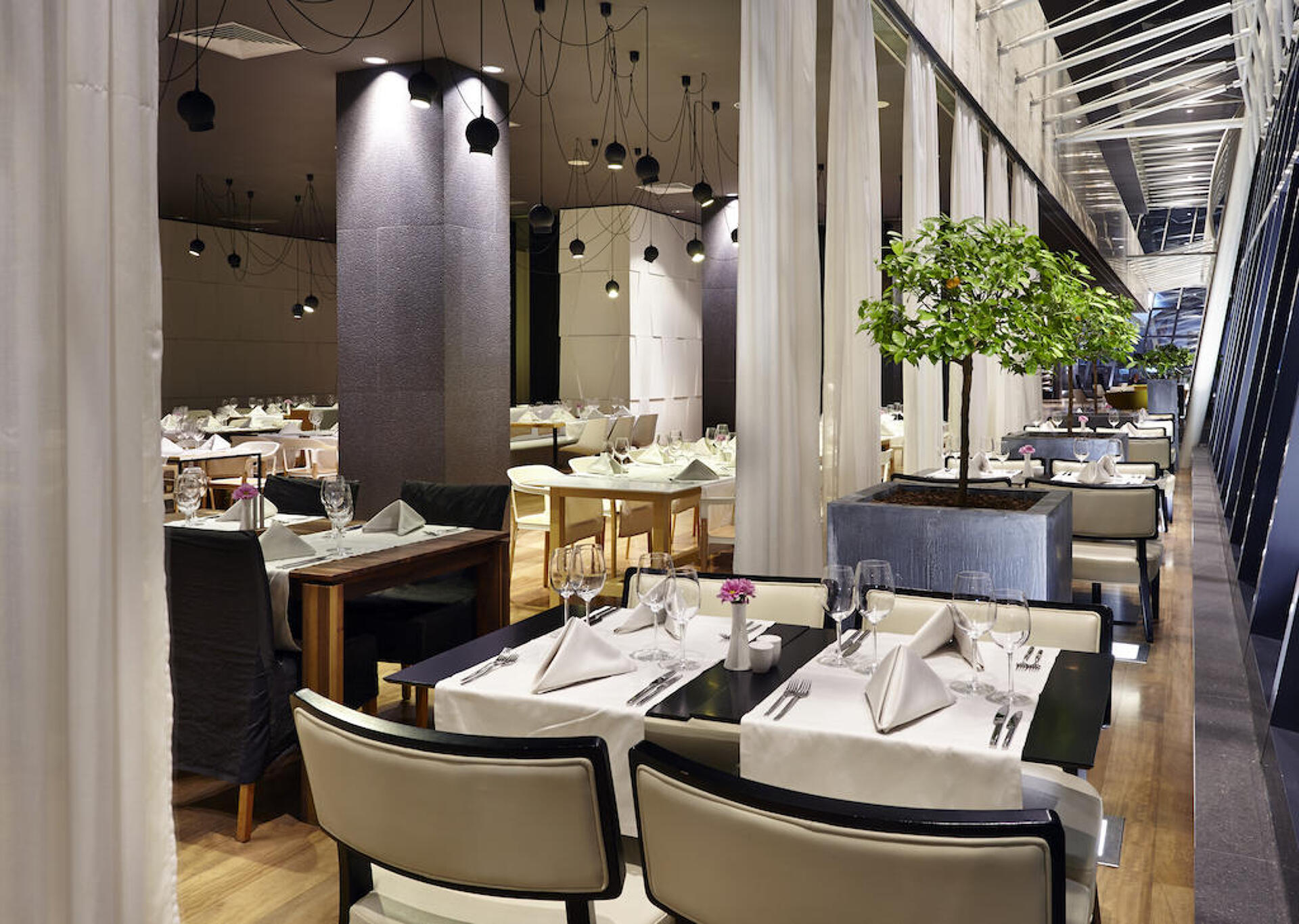Holiday Inn Tbilisi 4* 2