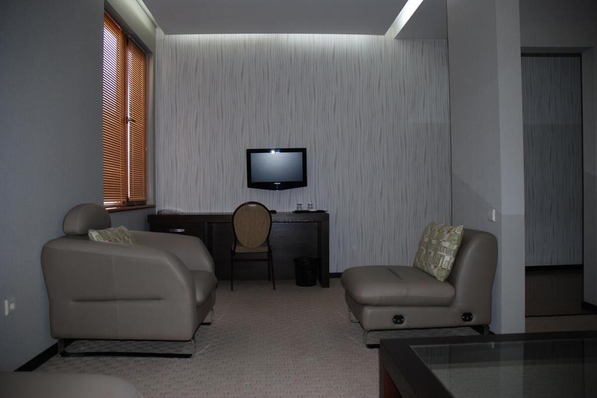 D'Plaza Hotel 4* last